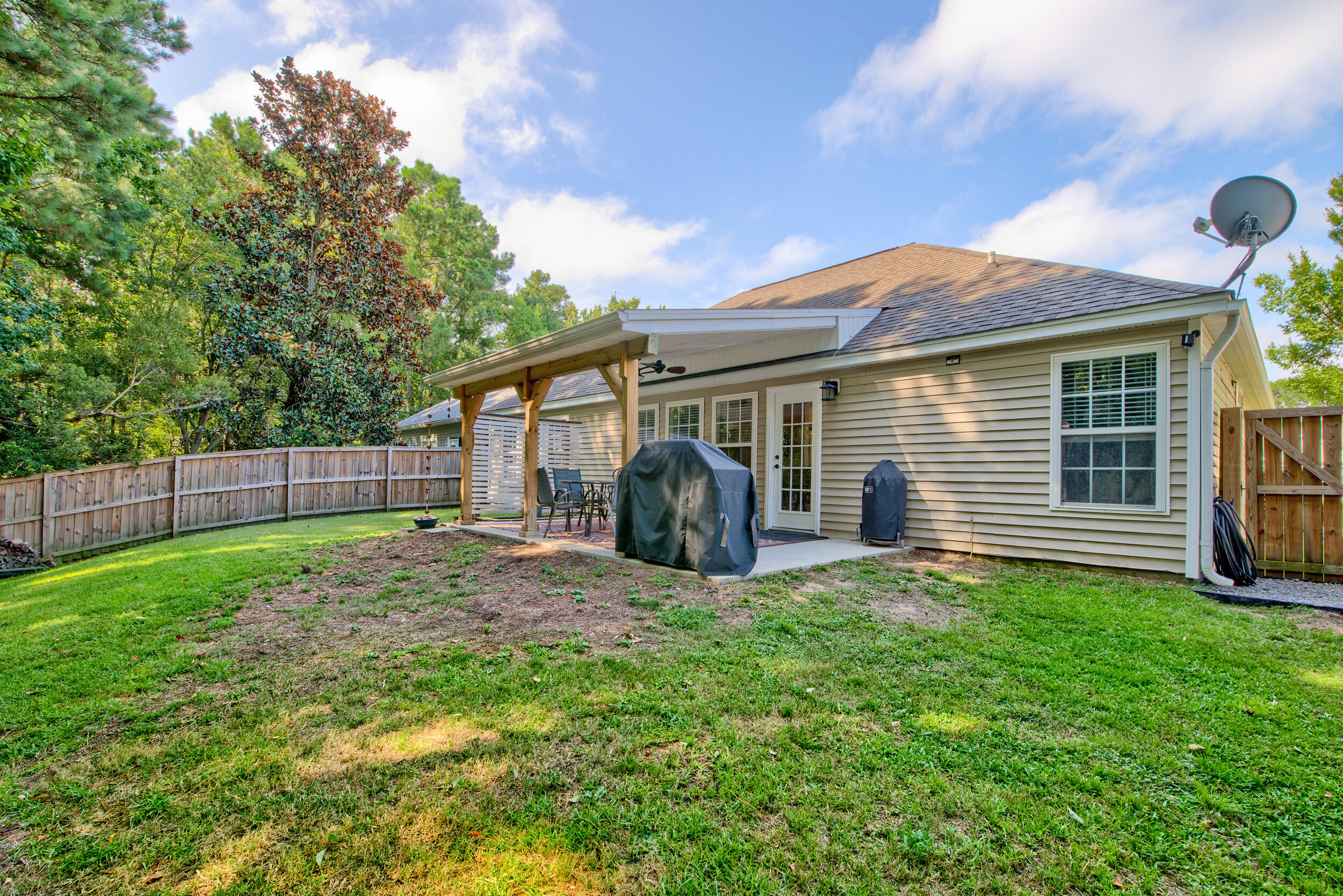 1436 Water Edge Drive