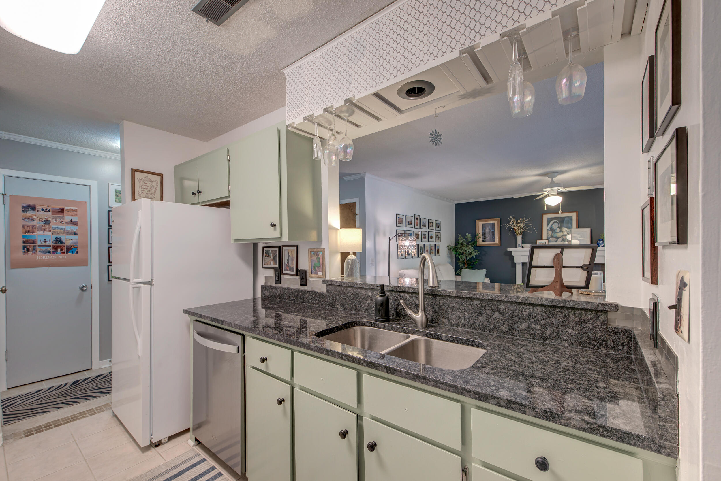 2327 Treescape Drive # 5