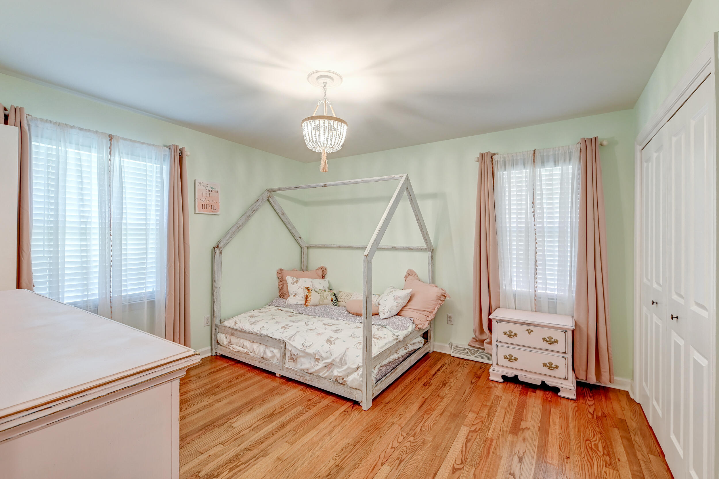2472 Liverpool Drive