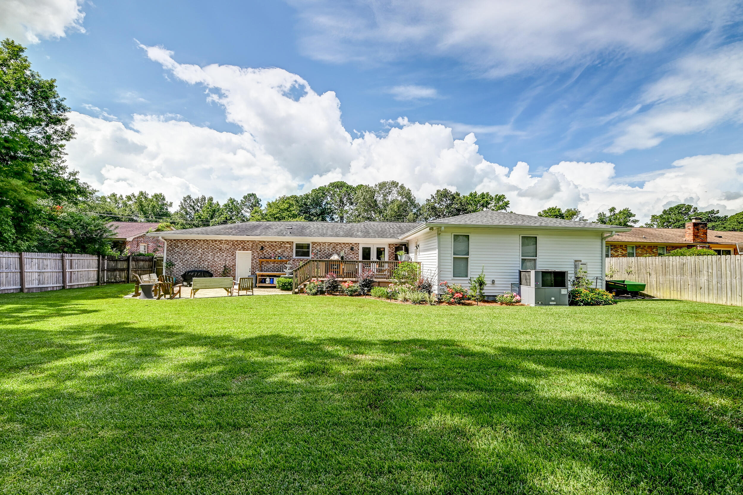 2472 Liverpool Drive
