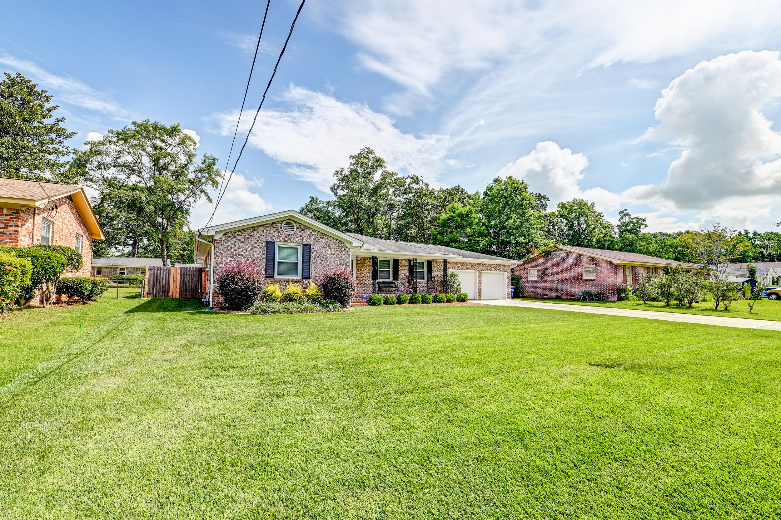 2472 Liverpool Drive