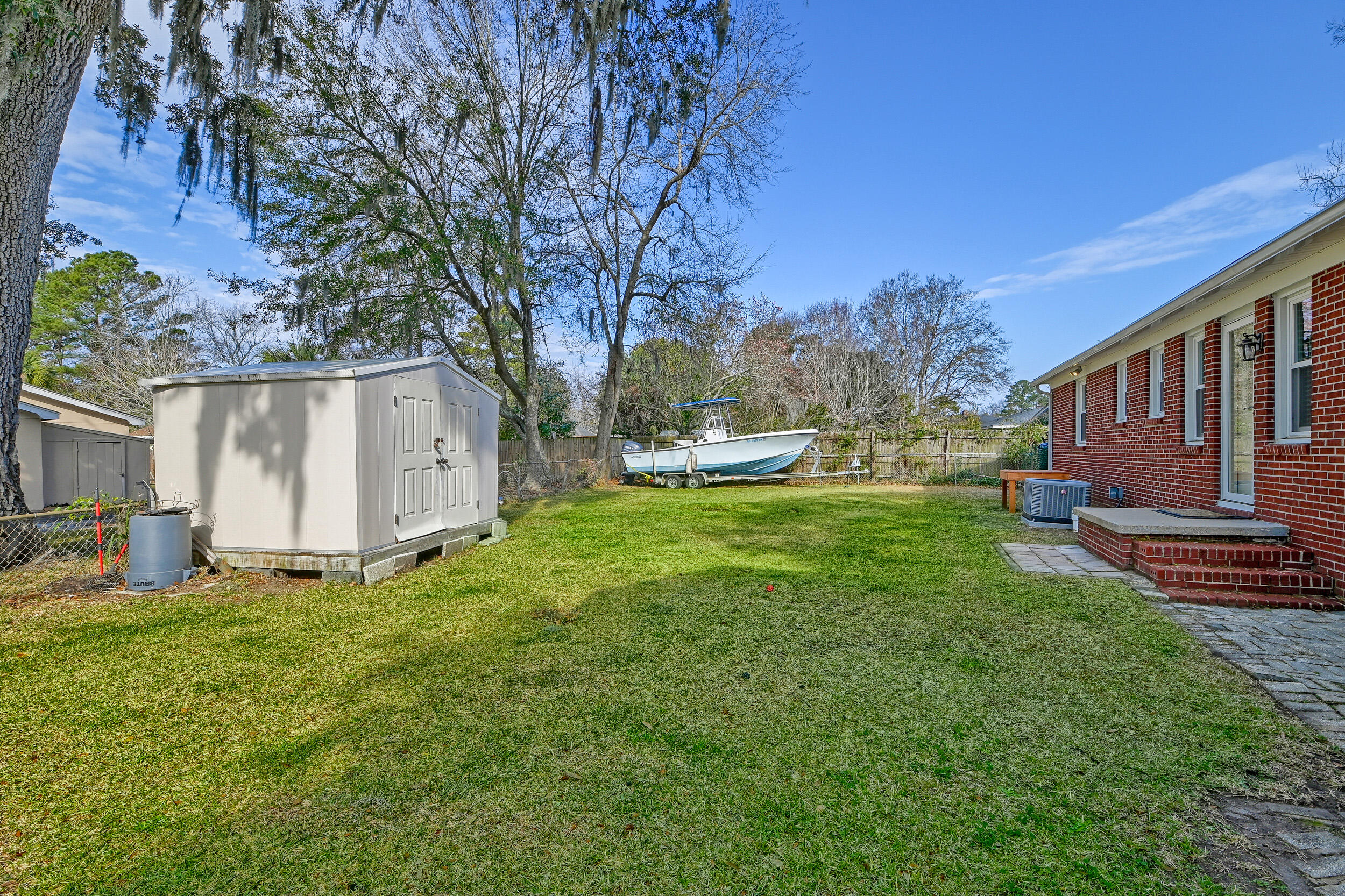 615 Wantoot Boulevard