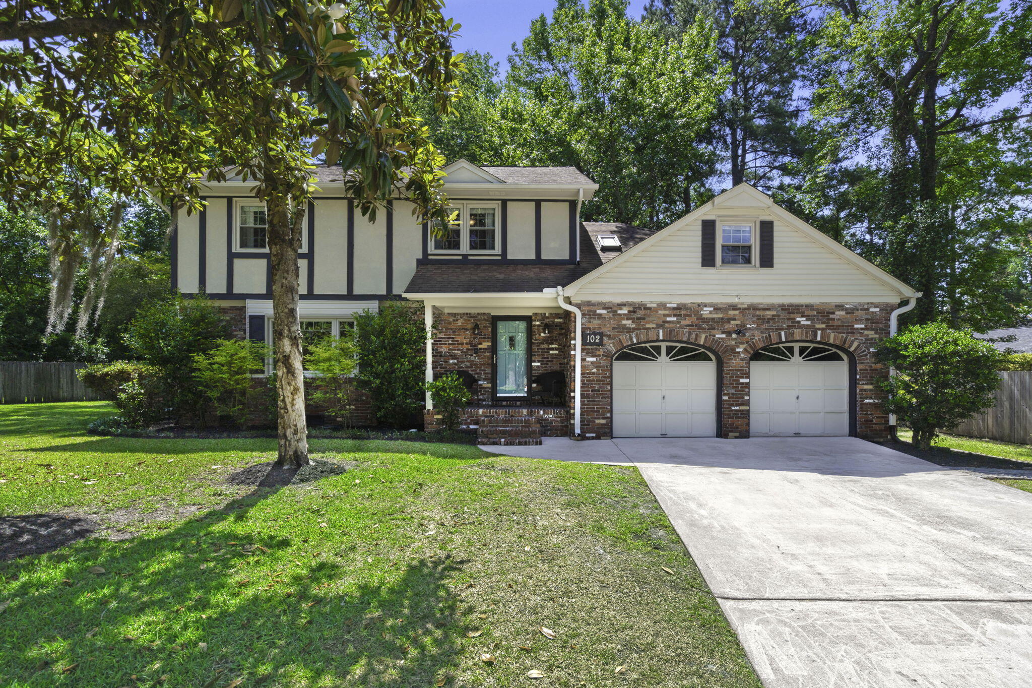 102 Caralana Circle