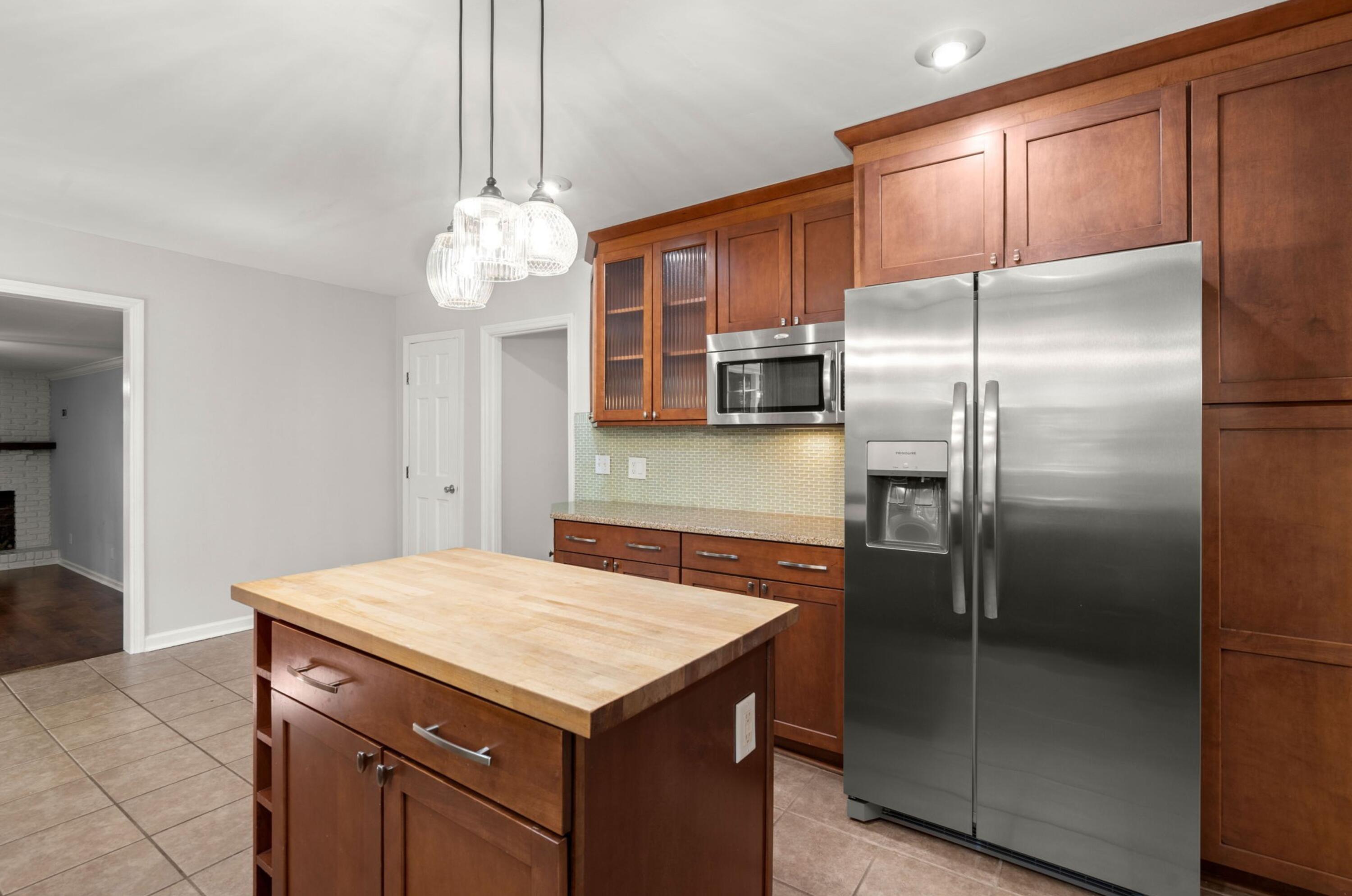 102 Caralana Circle