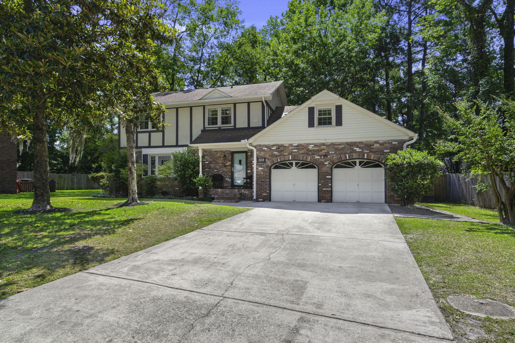 102 Caralana Circle
