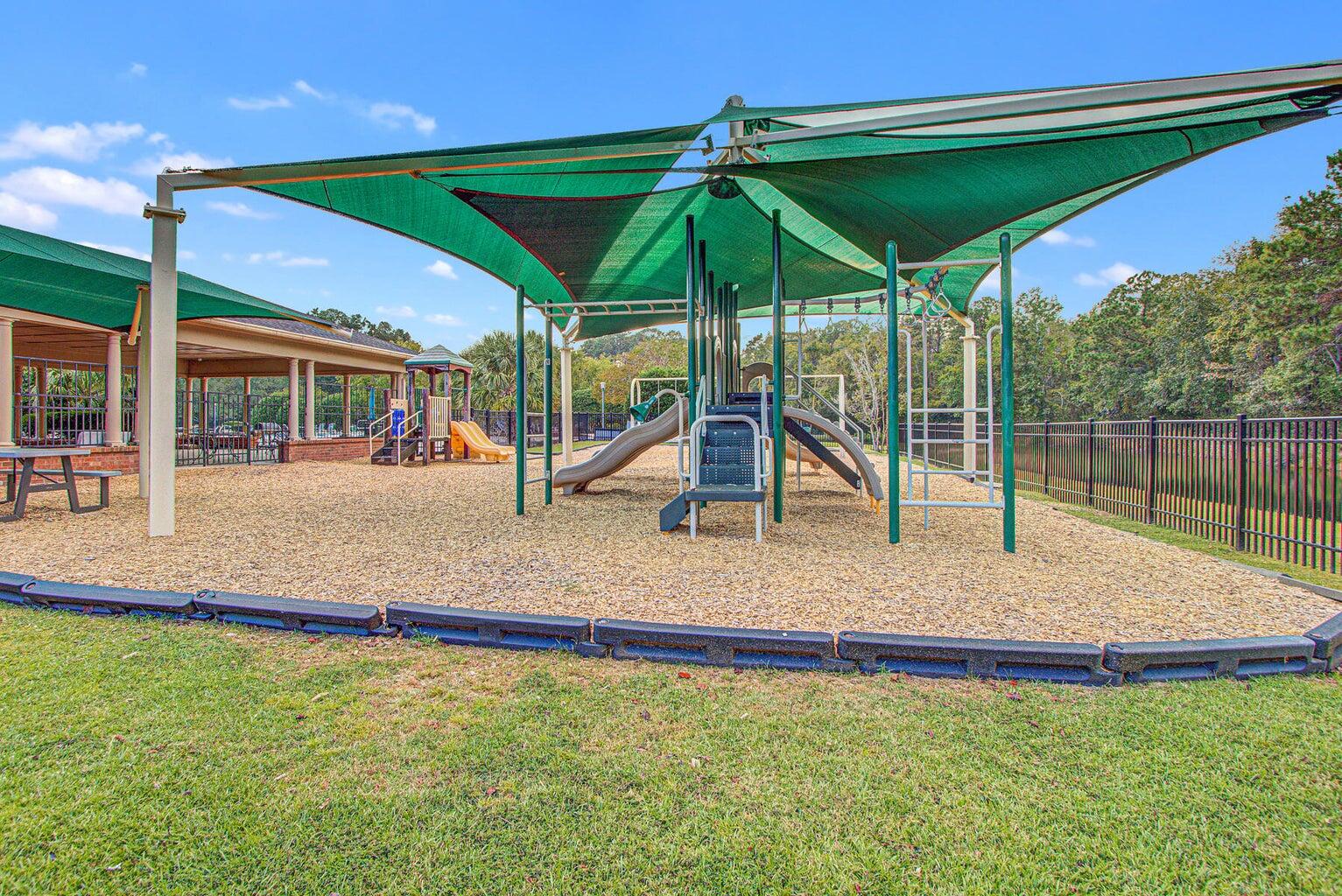2744 Waterpointe Circle