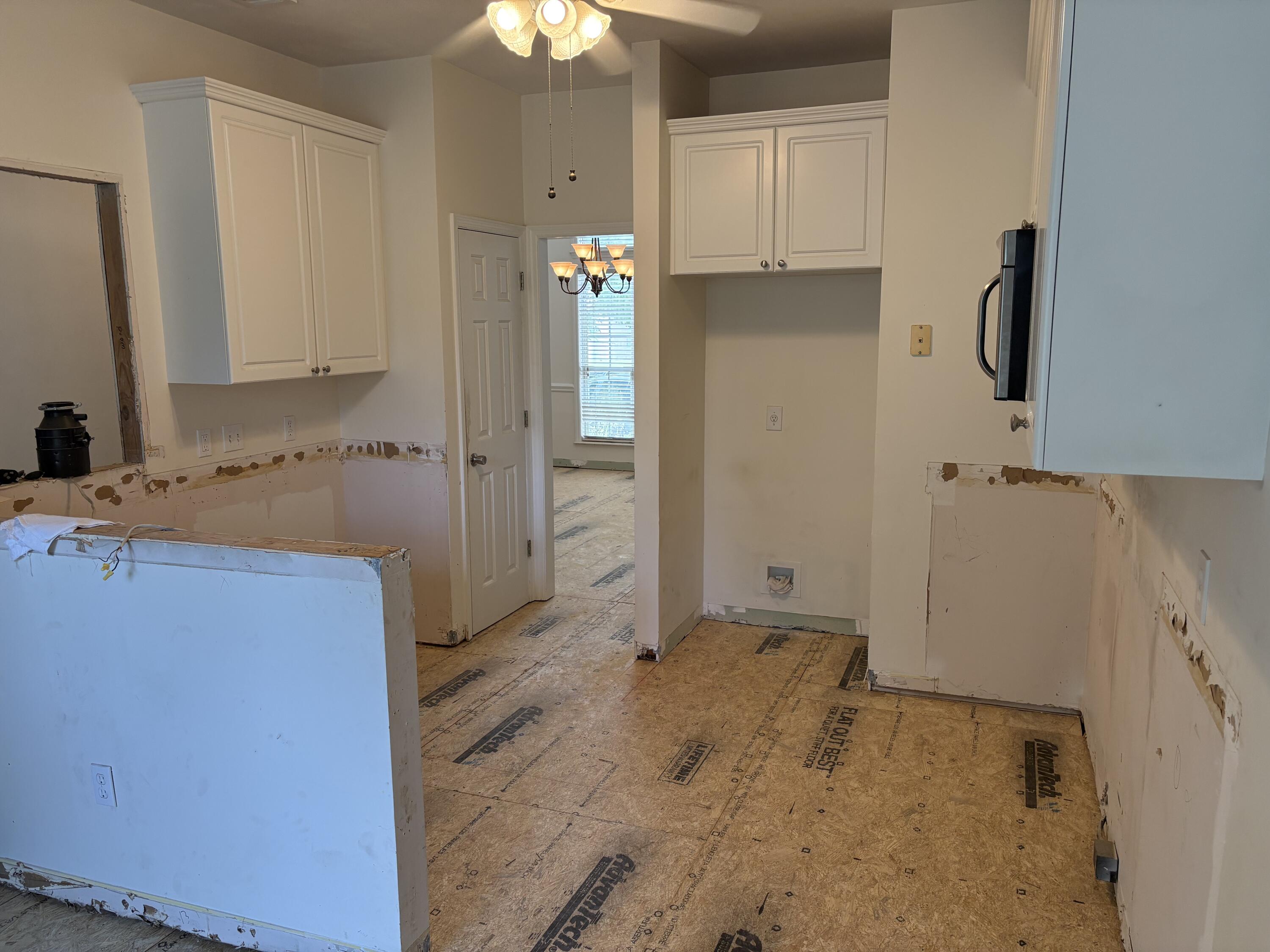2744 Waterpointe Circle