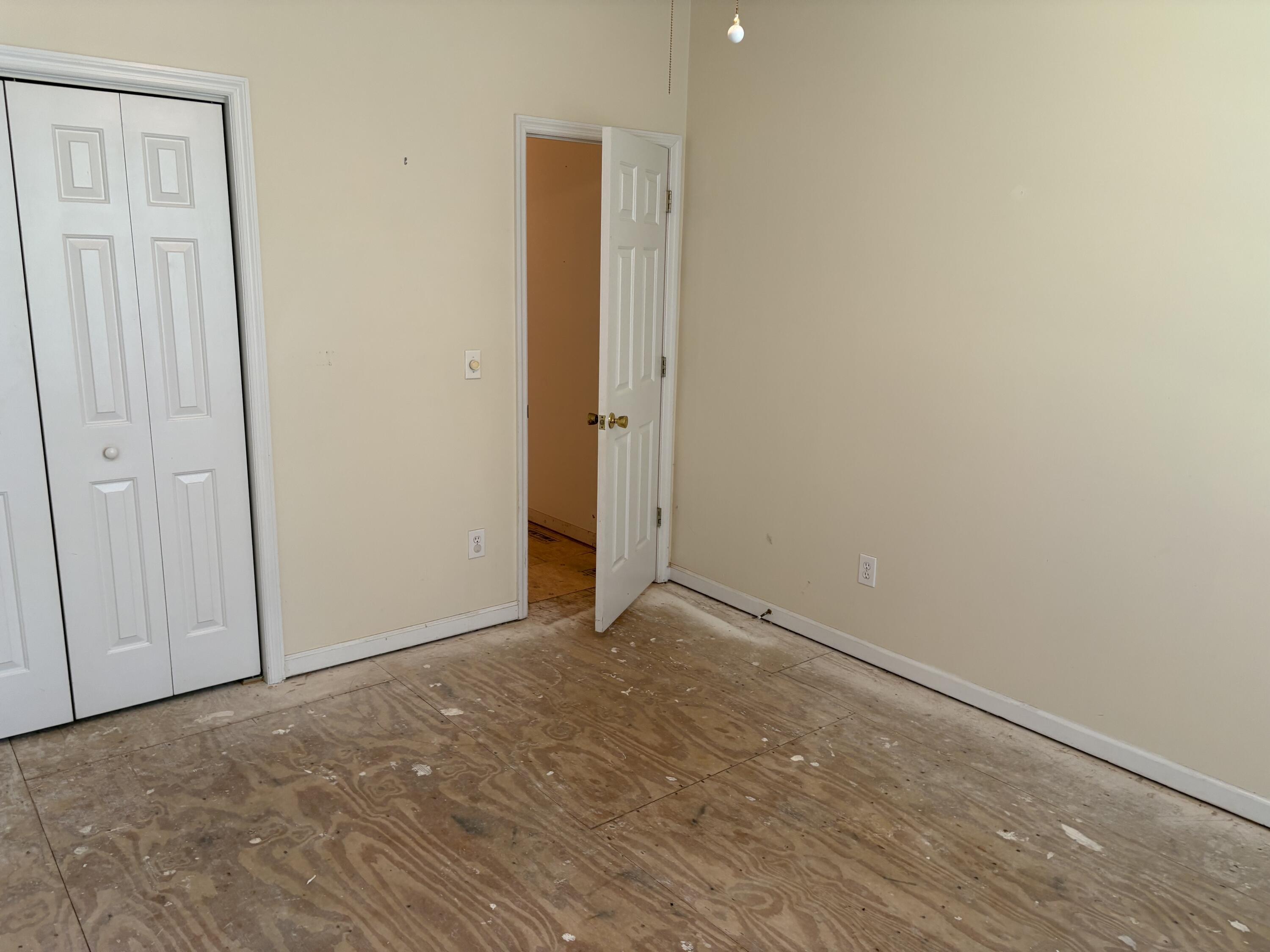 2744 Waterpointe Circle