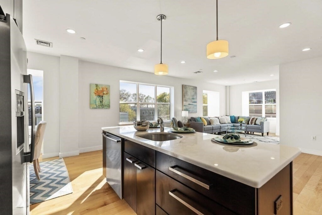 65 Beacon # 401