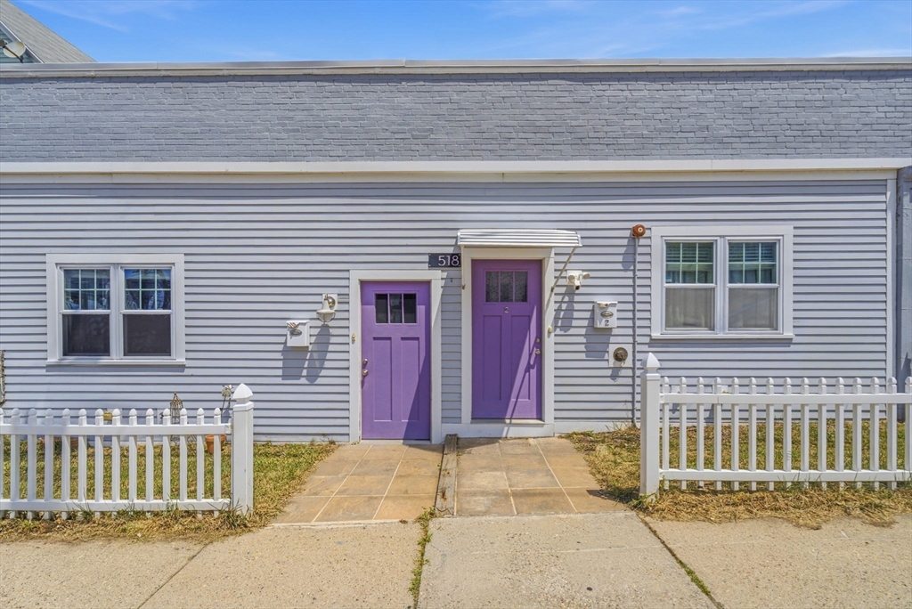 518 Main St # 2
