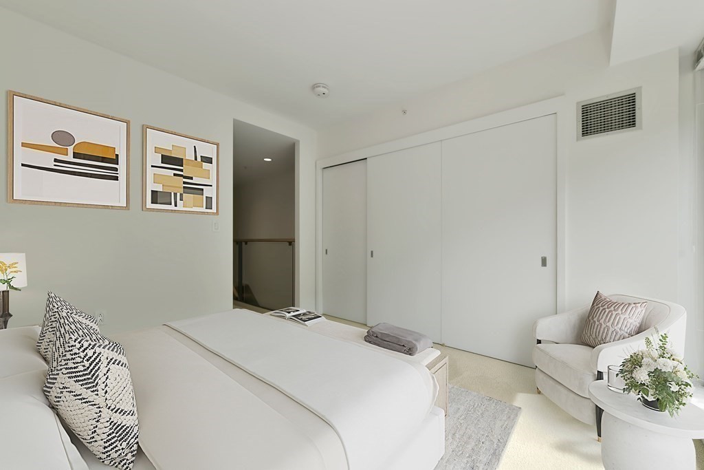 2 Earhart St # 117