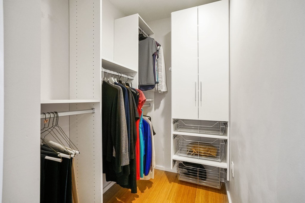 2 Earhart St # 117