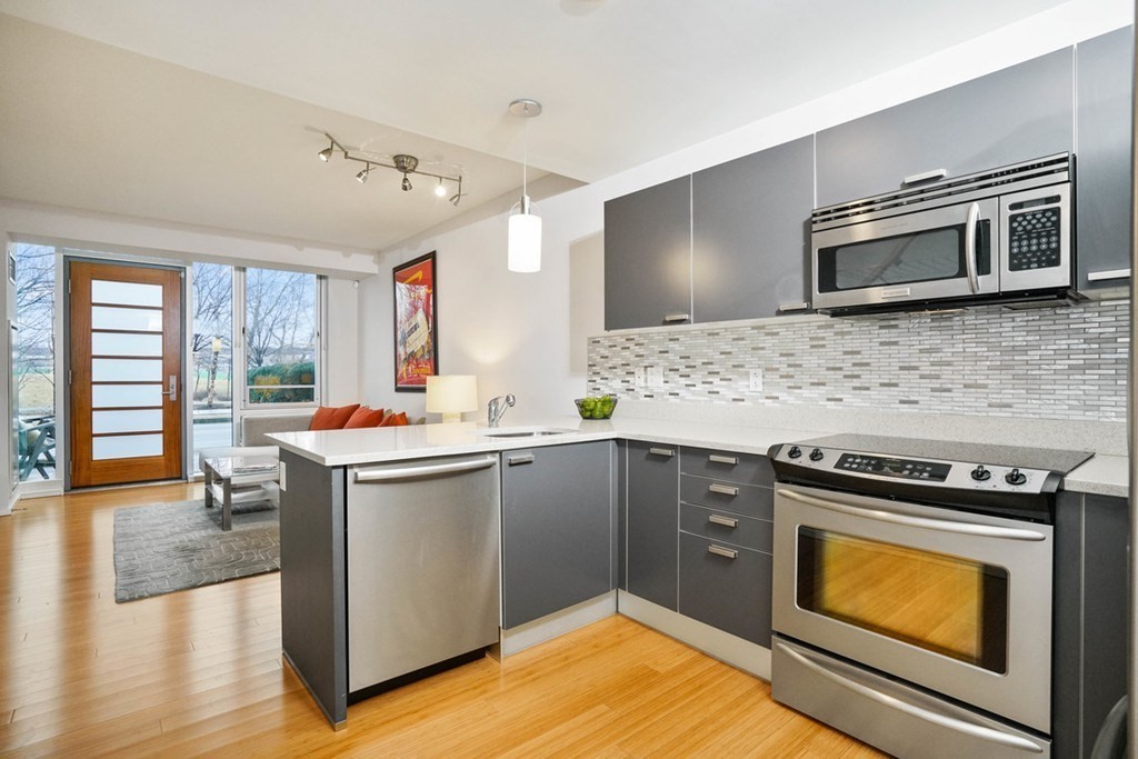 2 Earhart St # 117