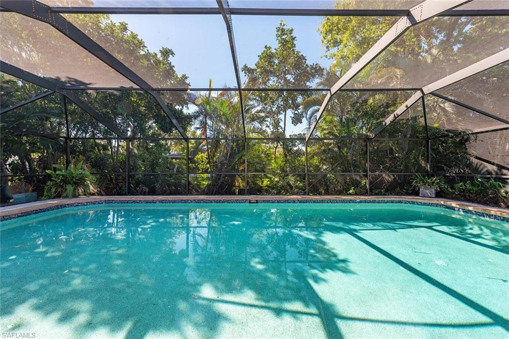 4616 CHIPPENDALE DR