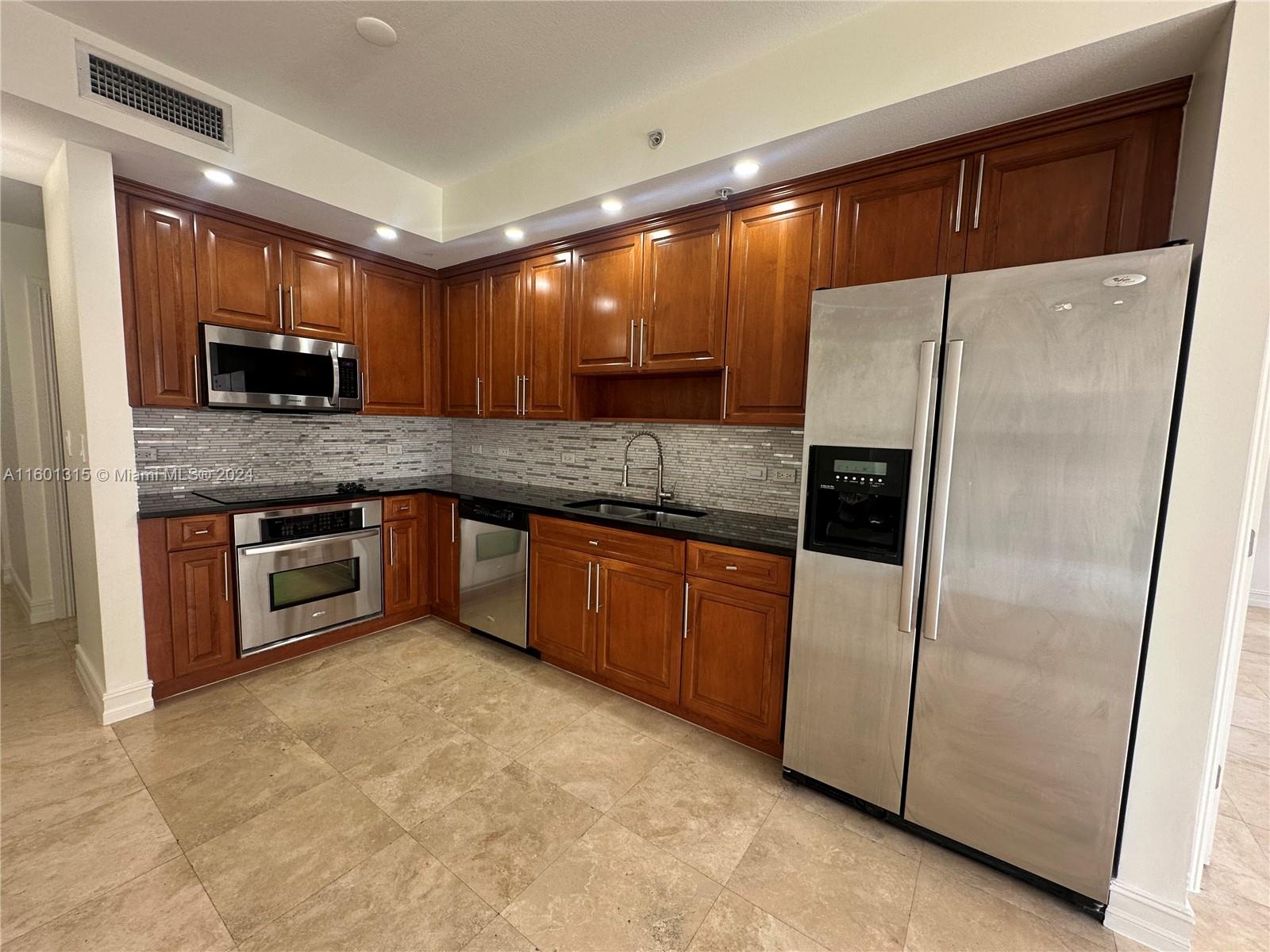 1650 Galiano St # 309