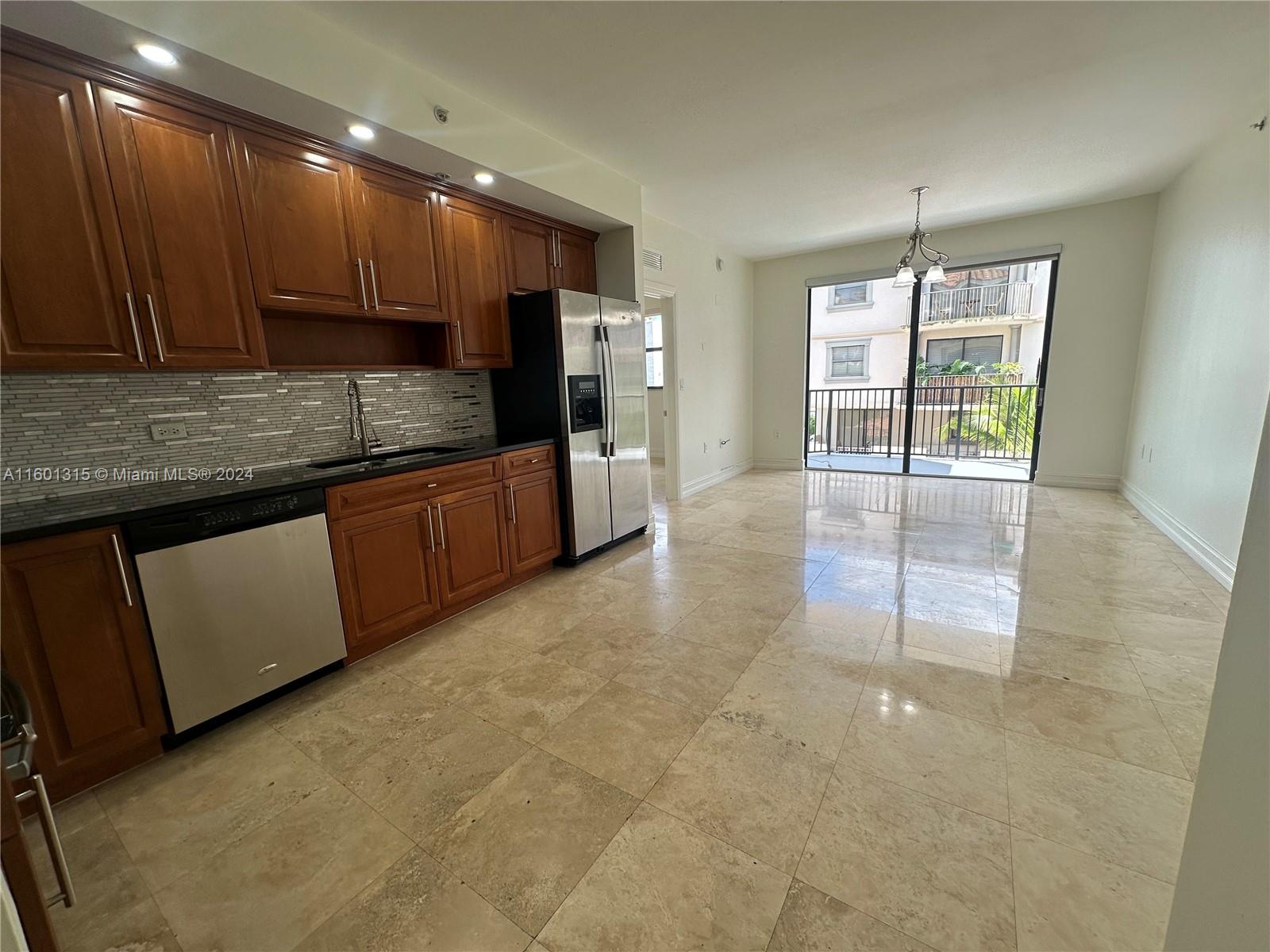 1650 Galiano St # 309