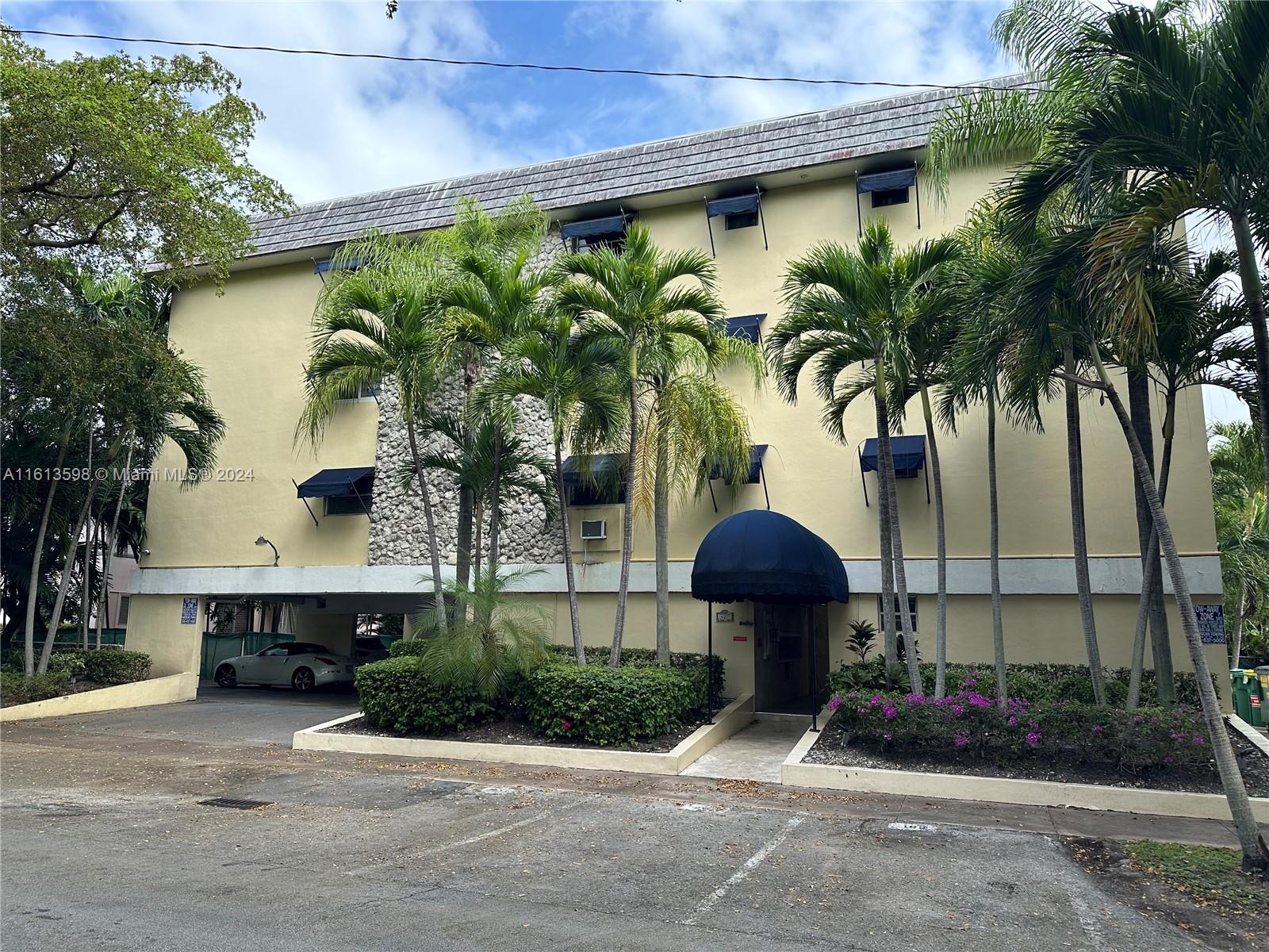 427 Santander Ave # 404