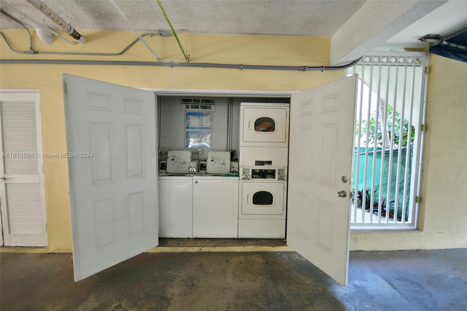 427 Santander Ave # 404