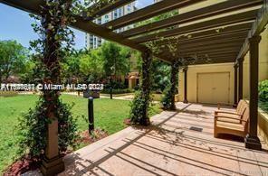7350 SW 89th St # 1405S