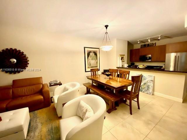 1300 Ponce De Leon Blvd # 1008