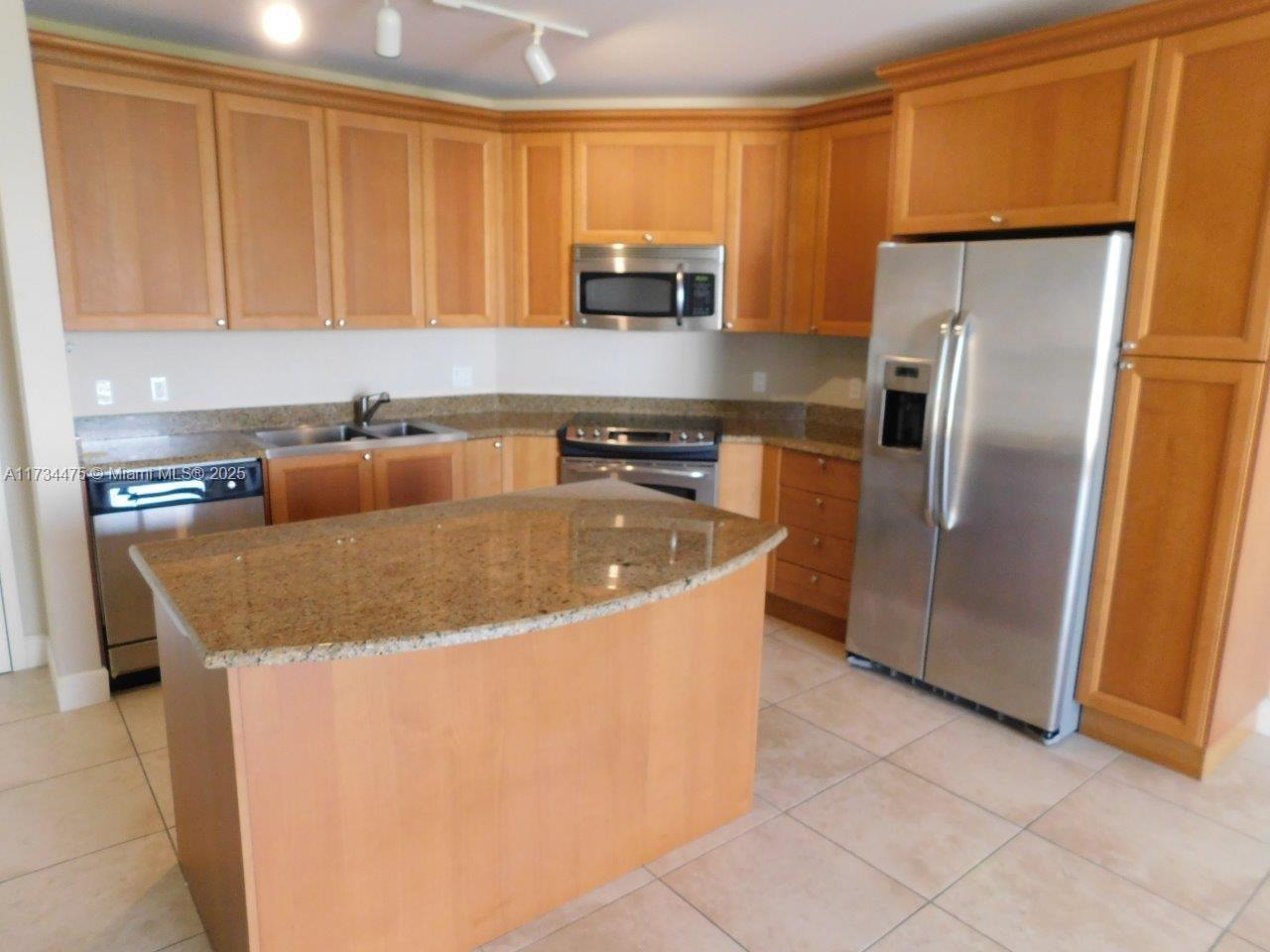 55 MERRICK WY # 834
