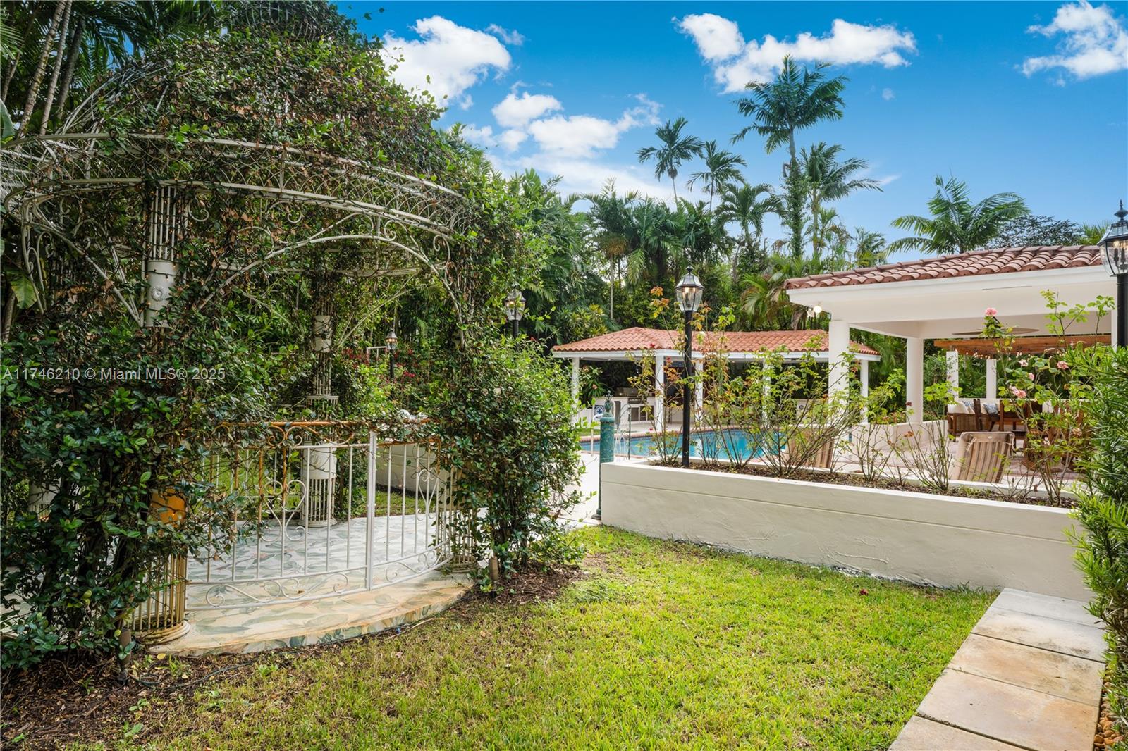 1222 SW Coral Way
