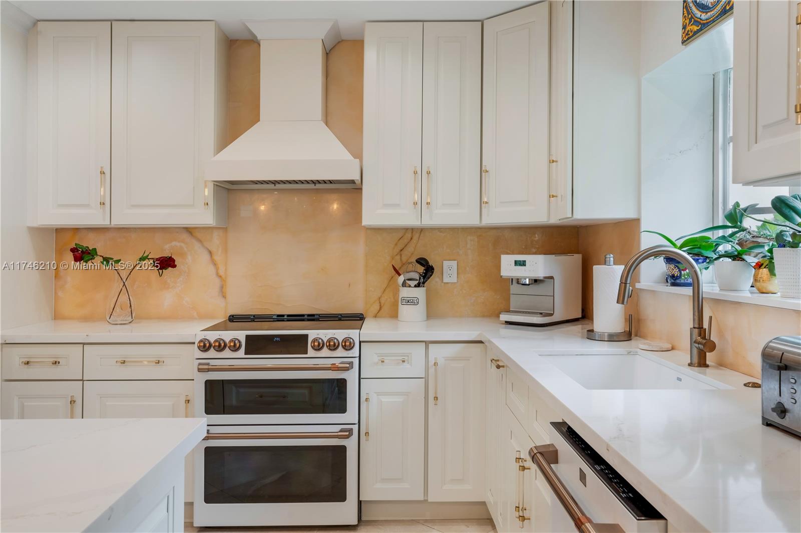 1222 SW Coral Way