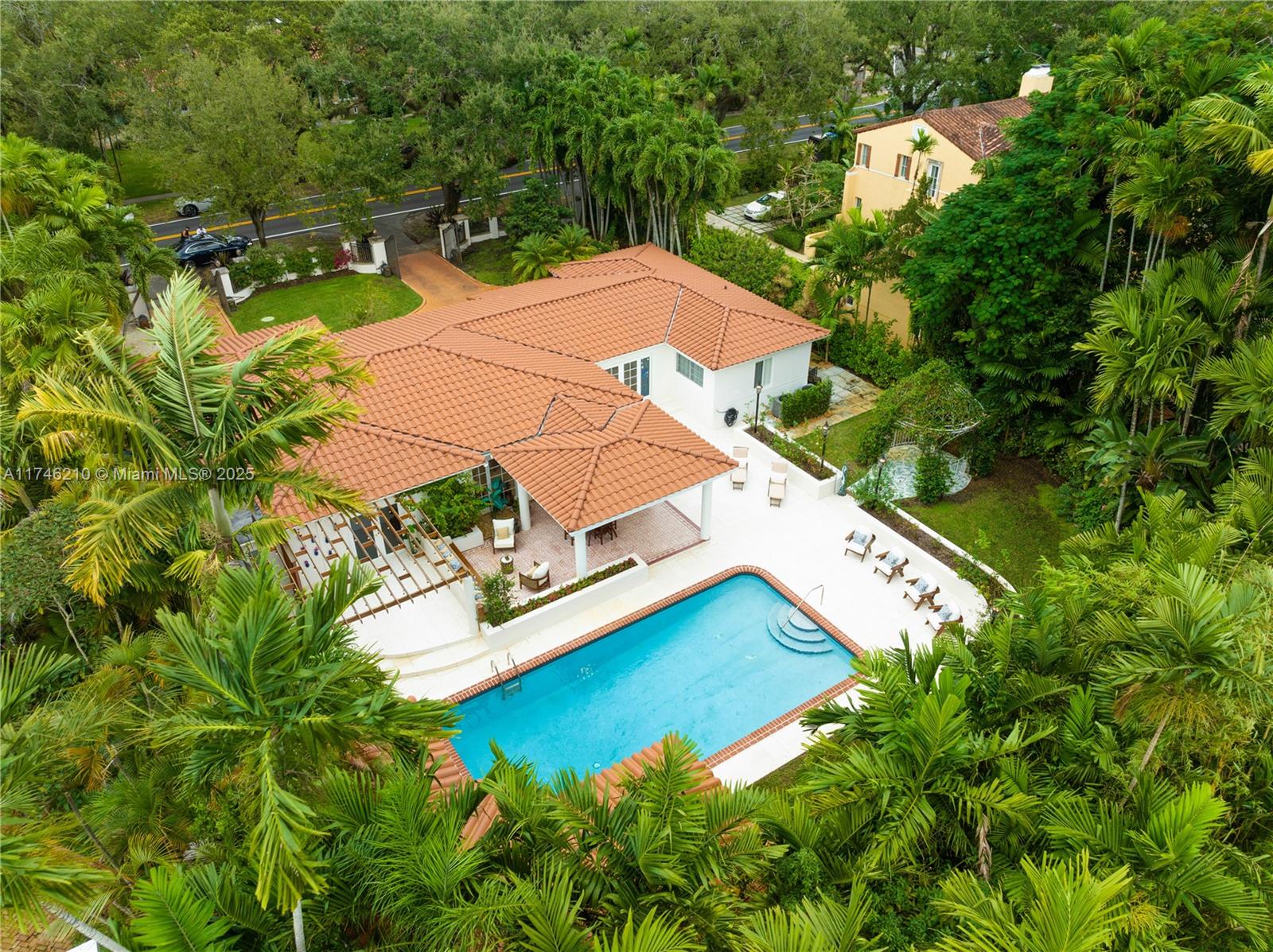 1222 SW Coral Way