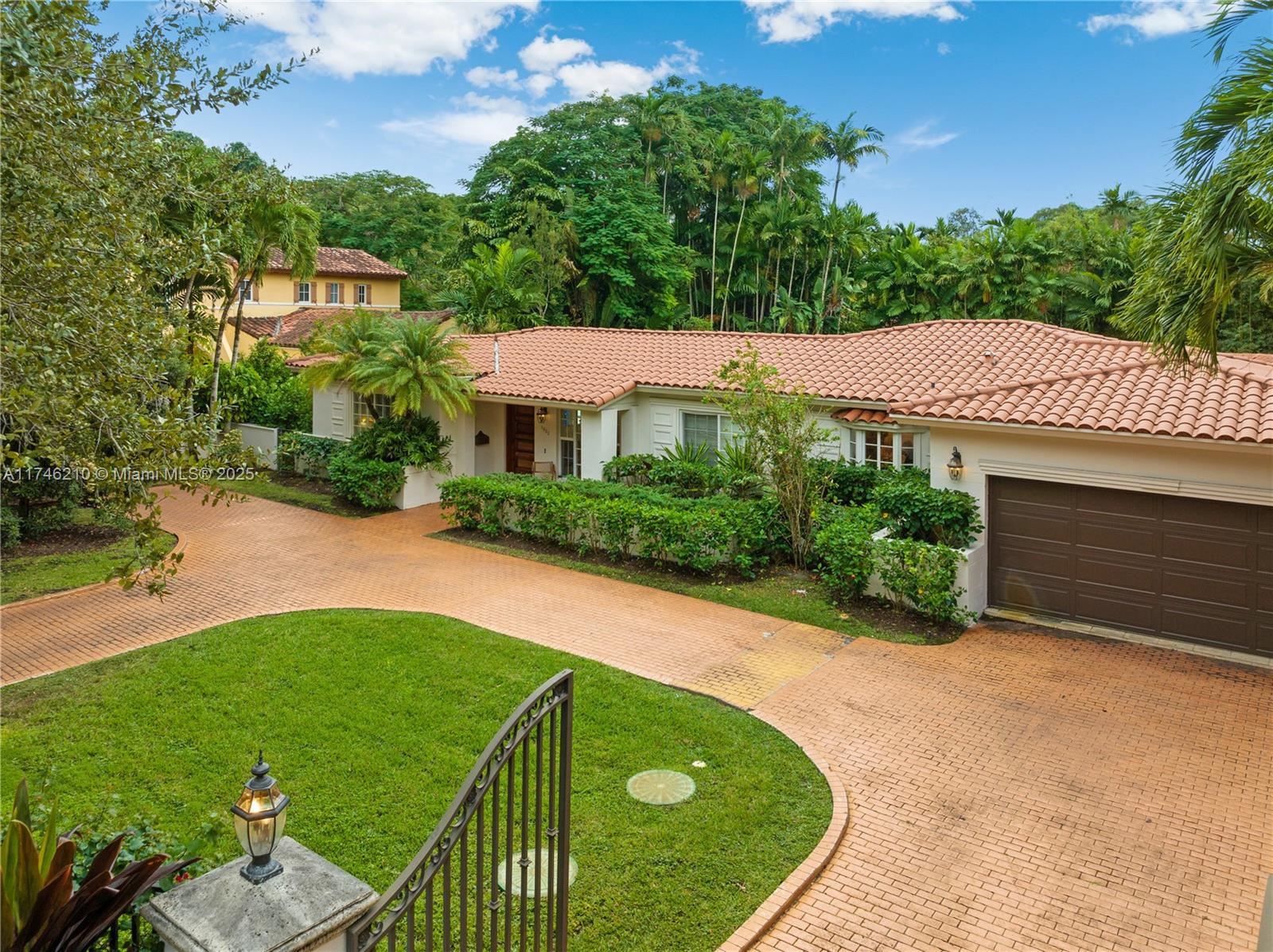 1222 SW Coral Way