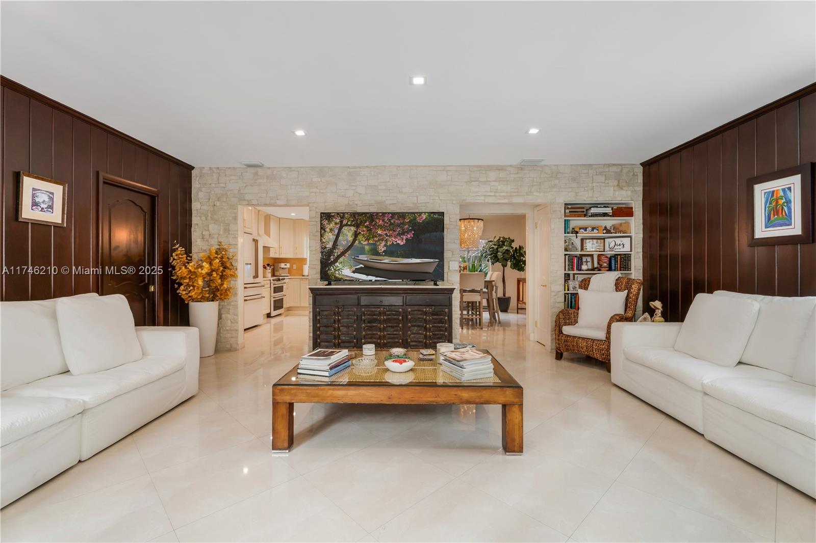 1222 SW Coral Way
