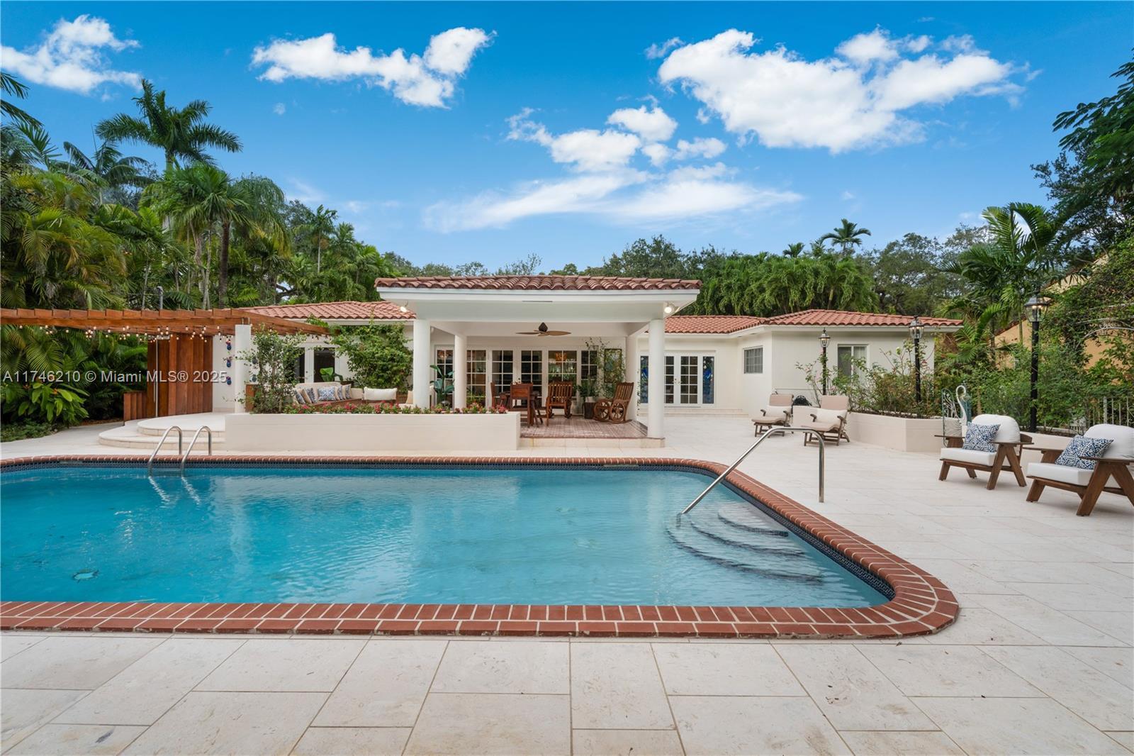 1222 SW Coral Way
