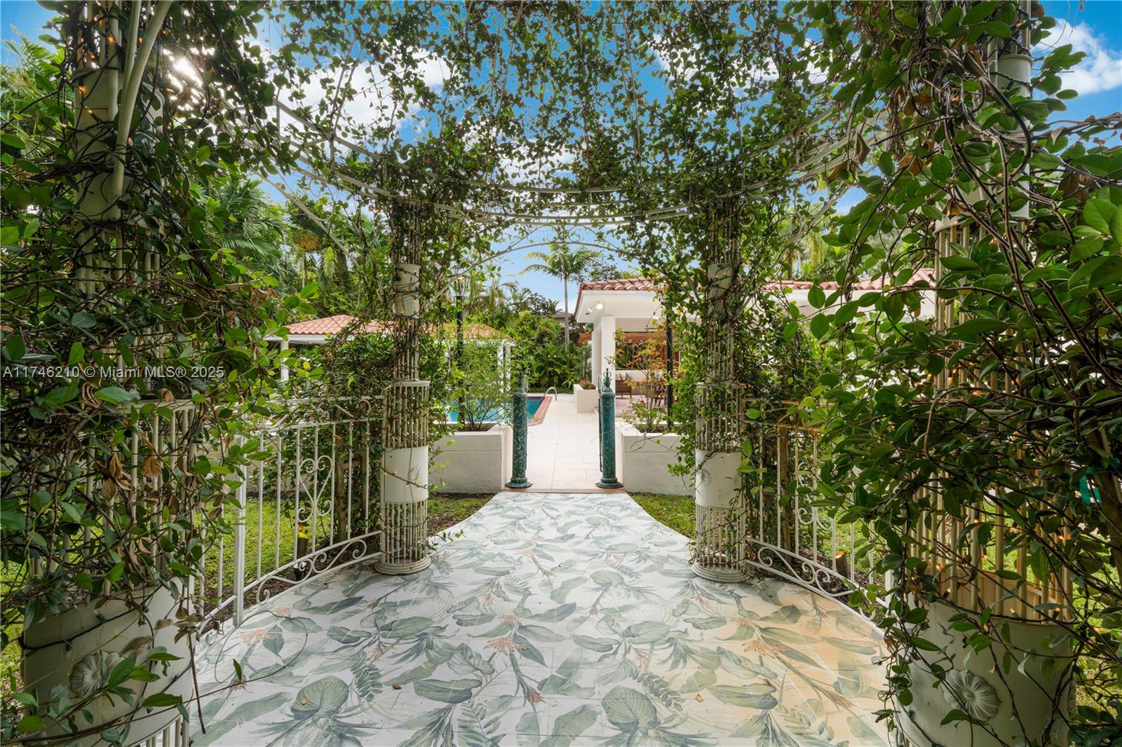 1222 SW Coral Way