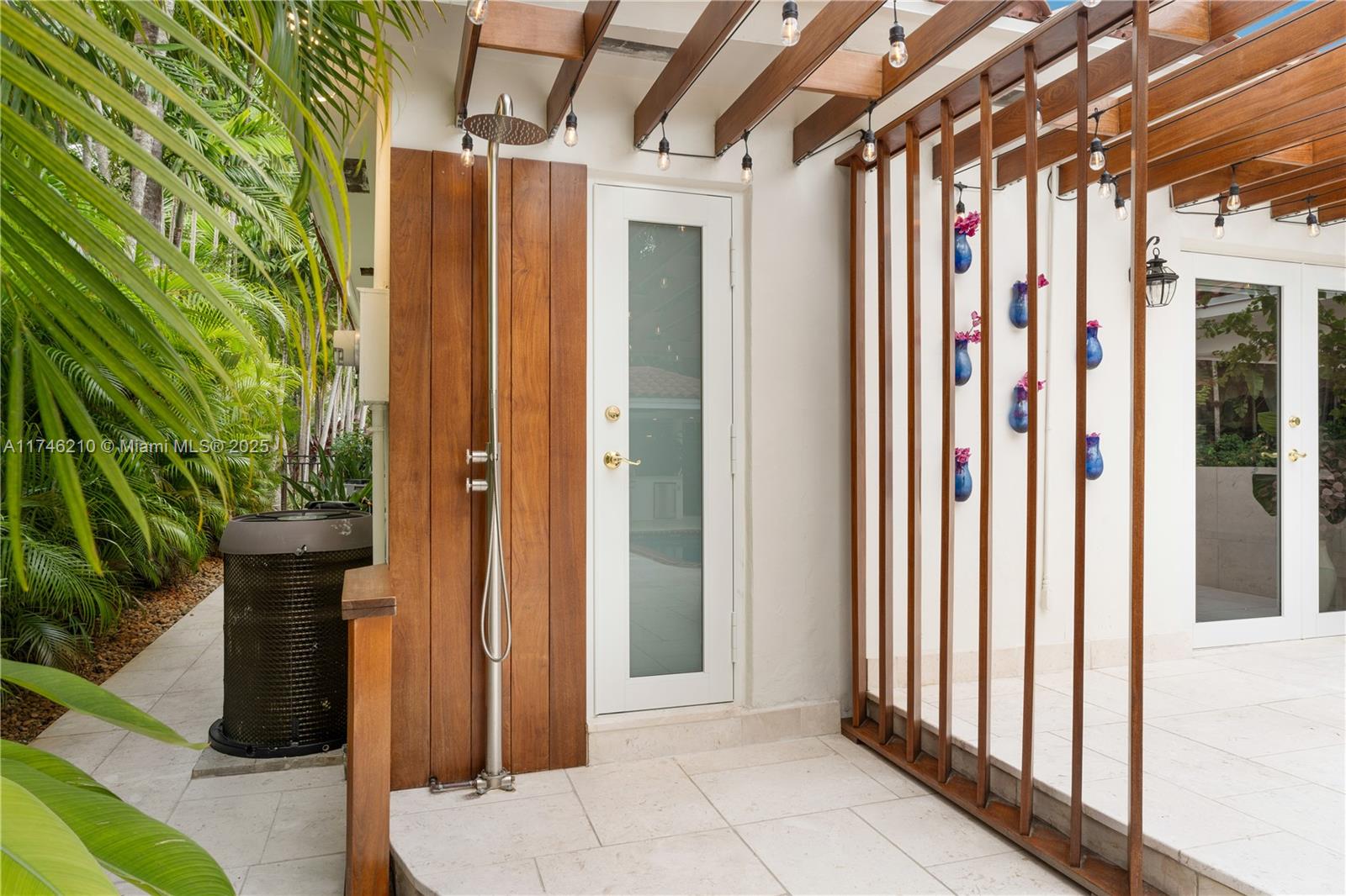 1222 SW Coral Way