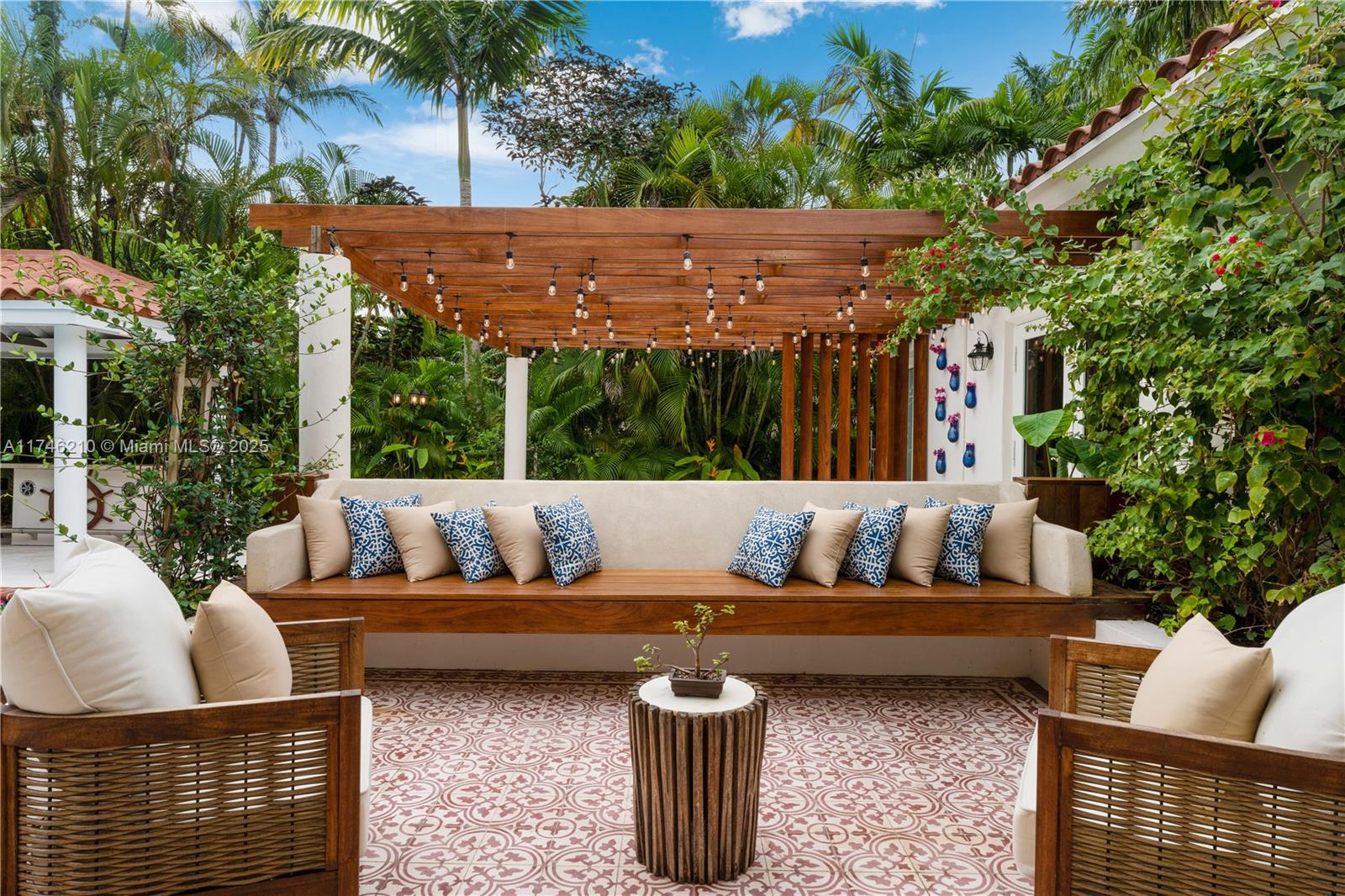 1222 SW Coral Way