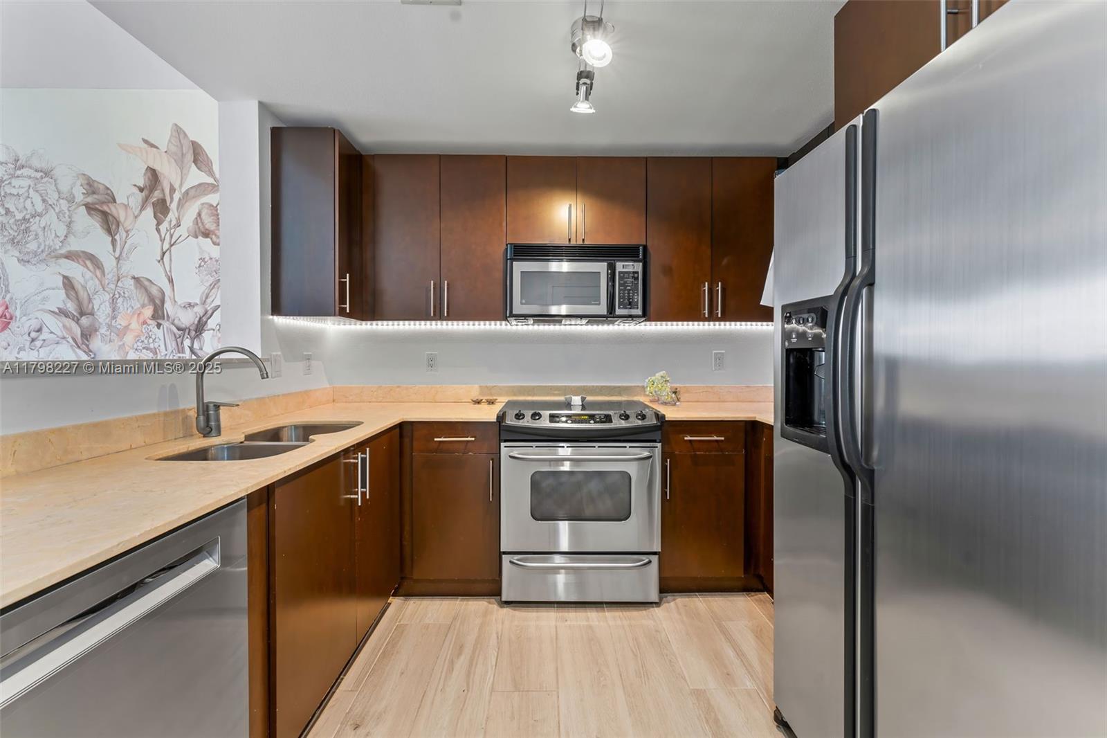 10 Aragon Ave # 1107