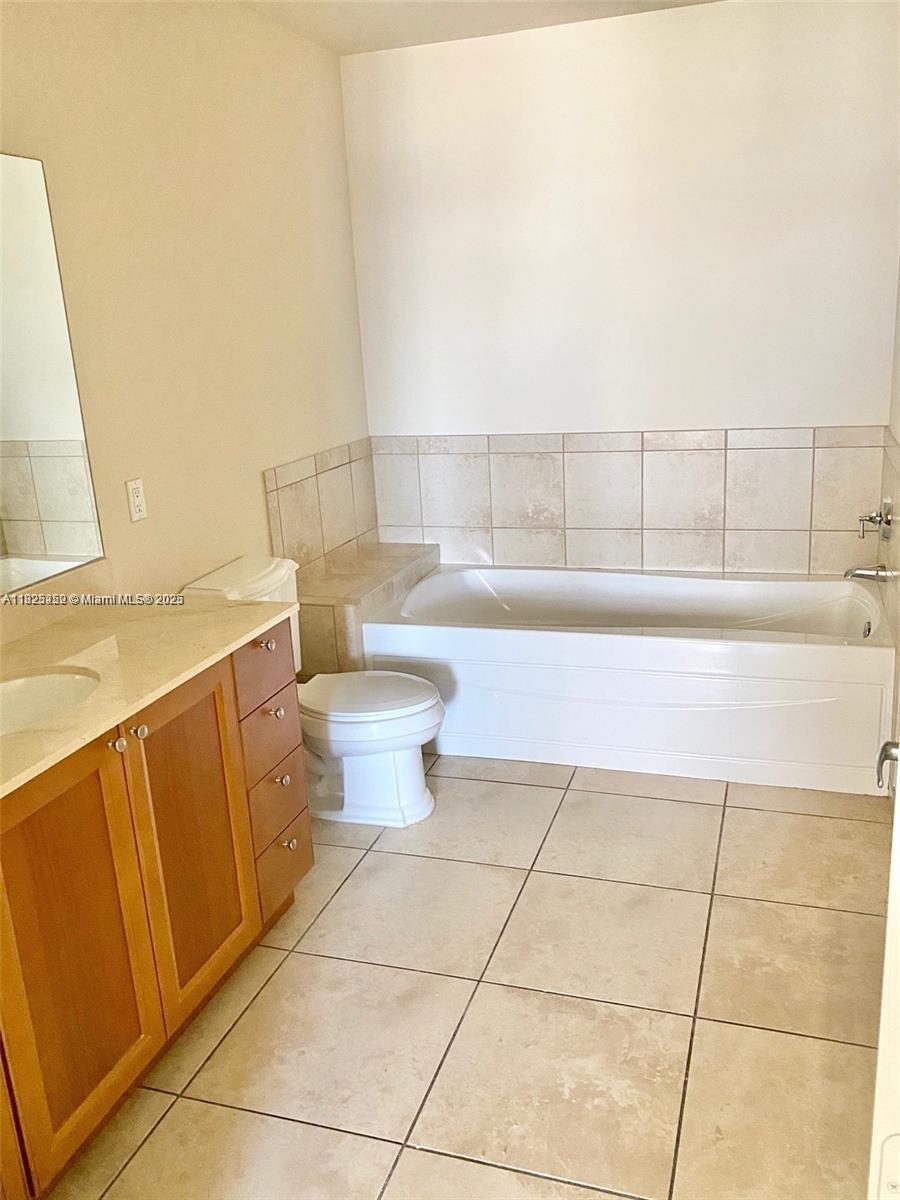 55 Merrick Way # 842