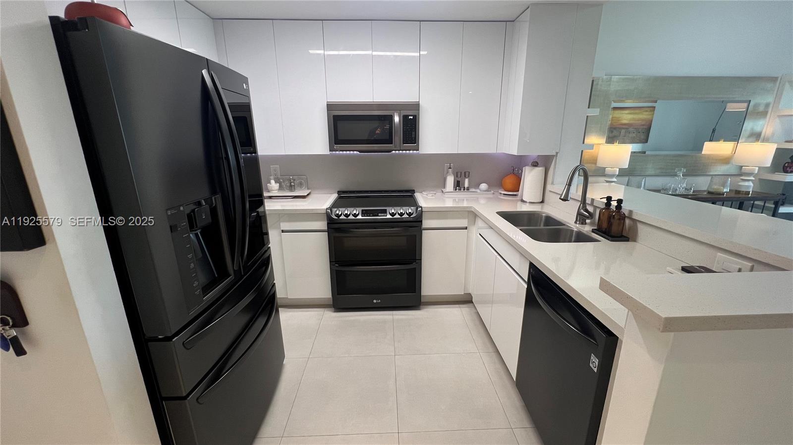 10 Aragon Ave # 1019