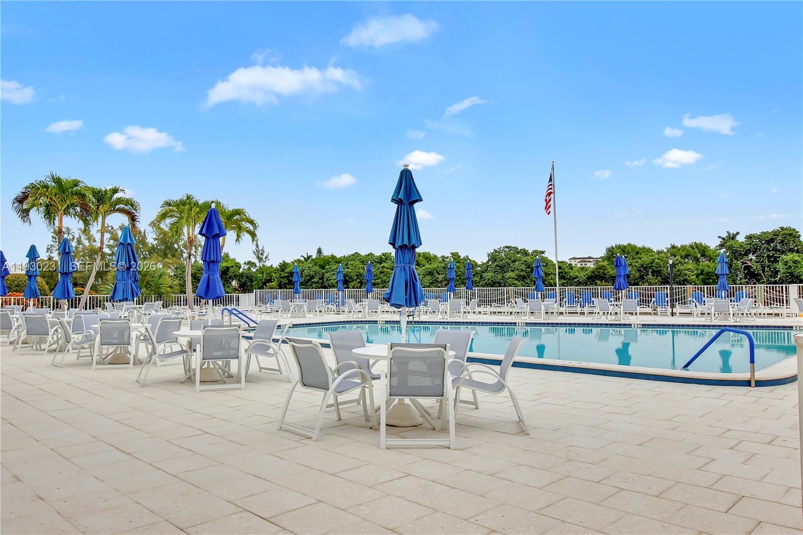 7 Colonial Club Dr # 302