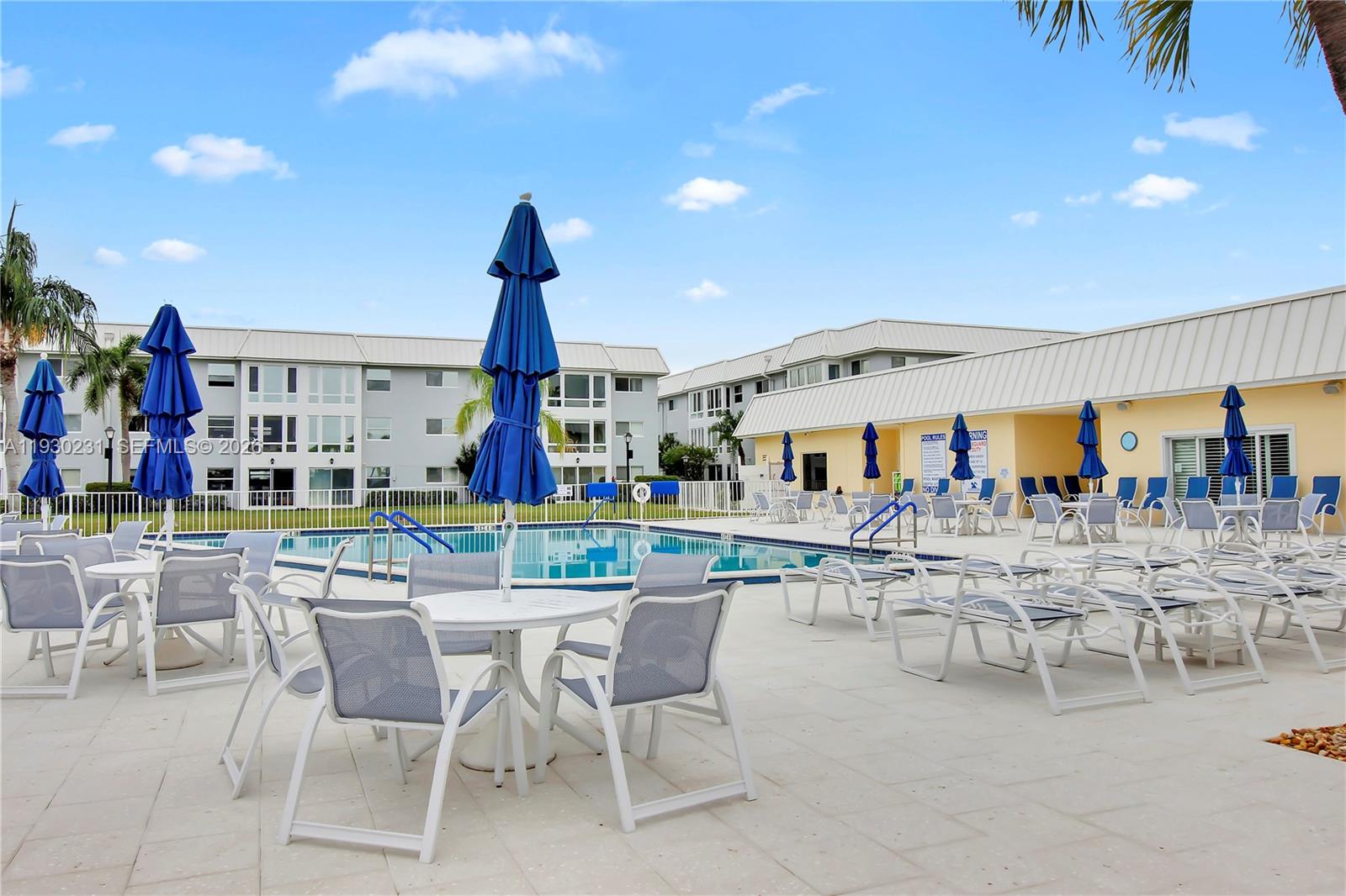 7 Colonial Club Dr # 302