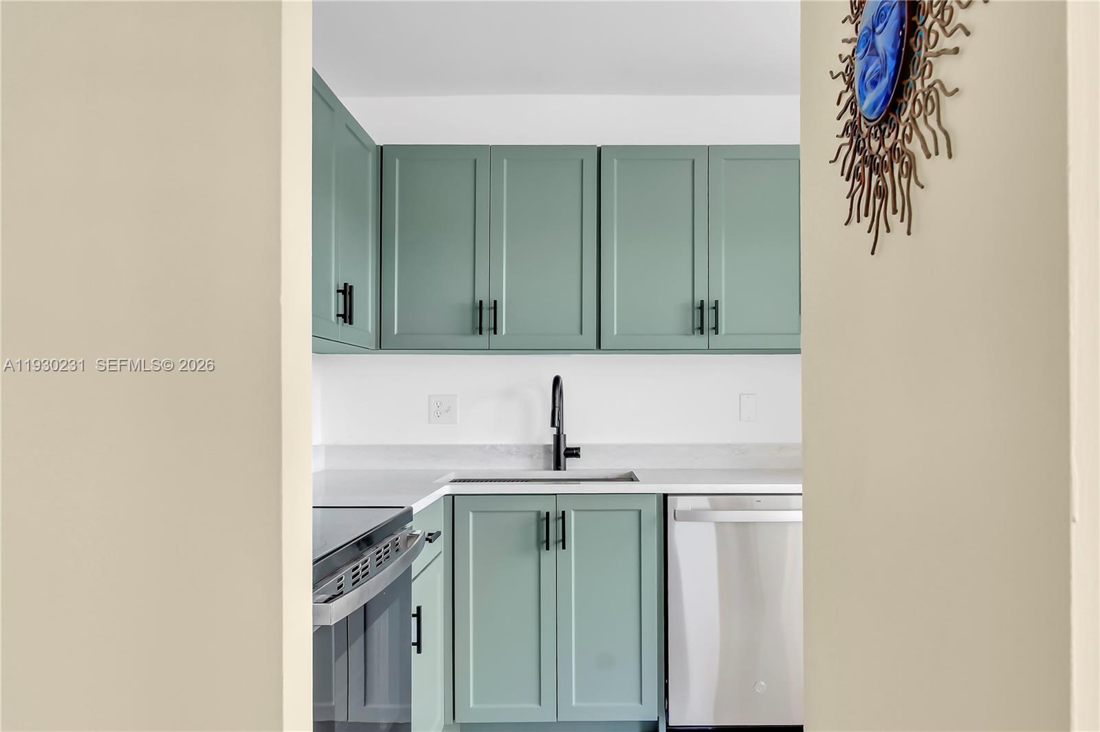 7 Colonial Club Dr # 302