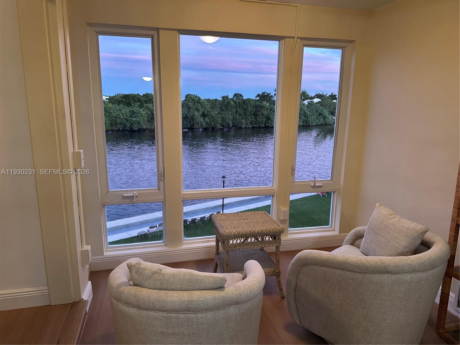 7 Colonial Club Dr # 302