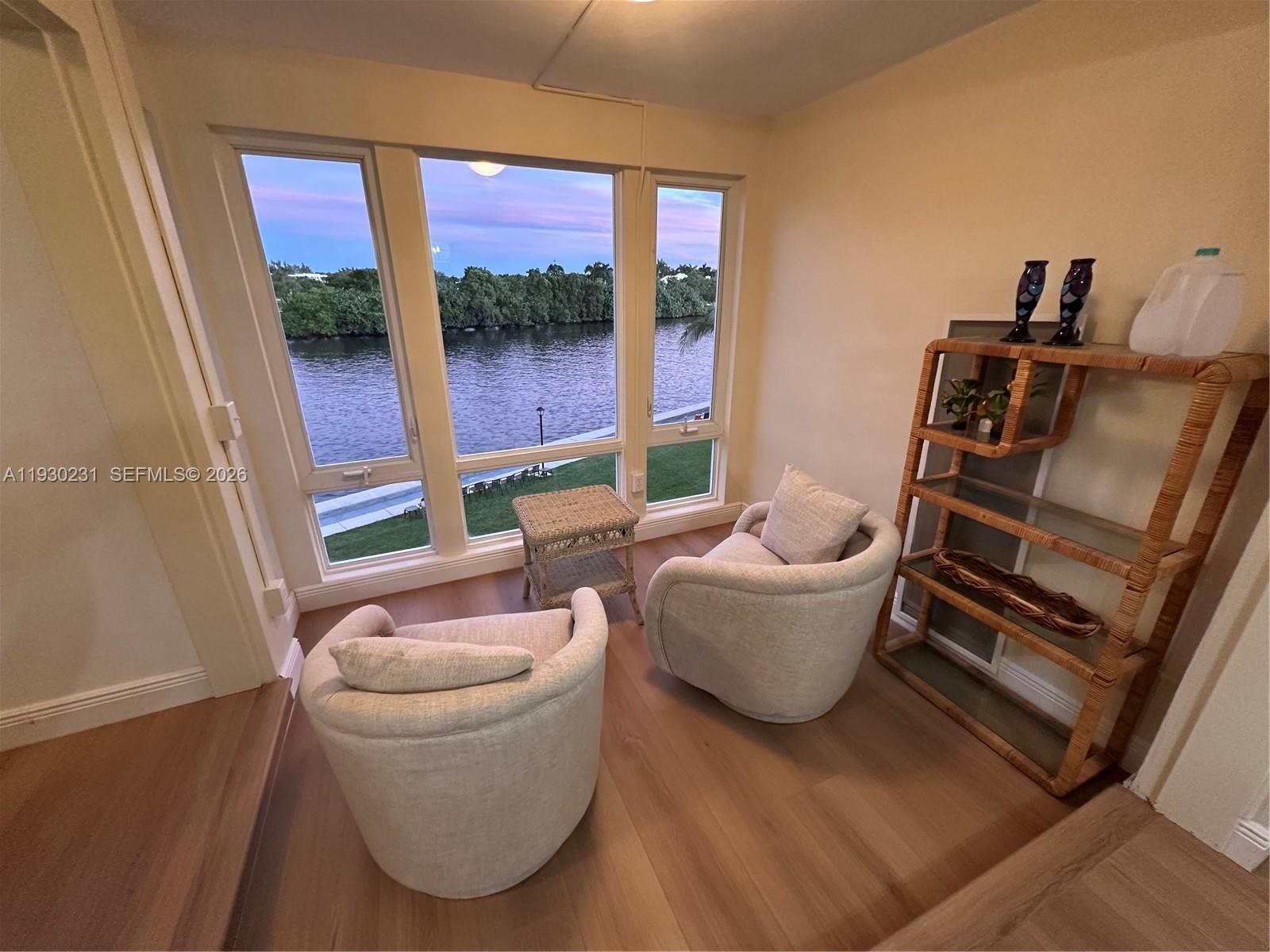 7 Colonial Club Dr # 302