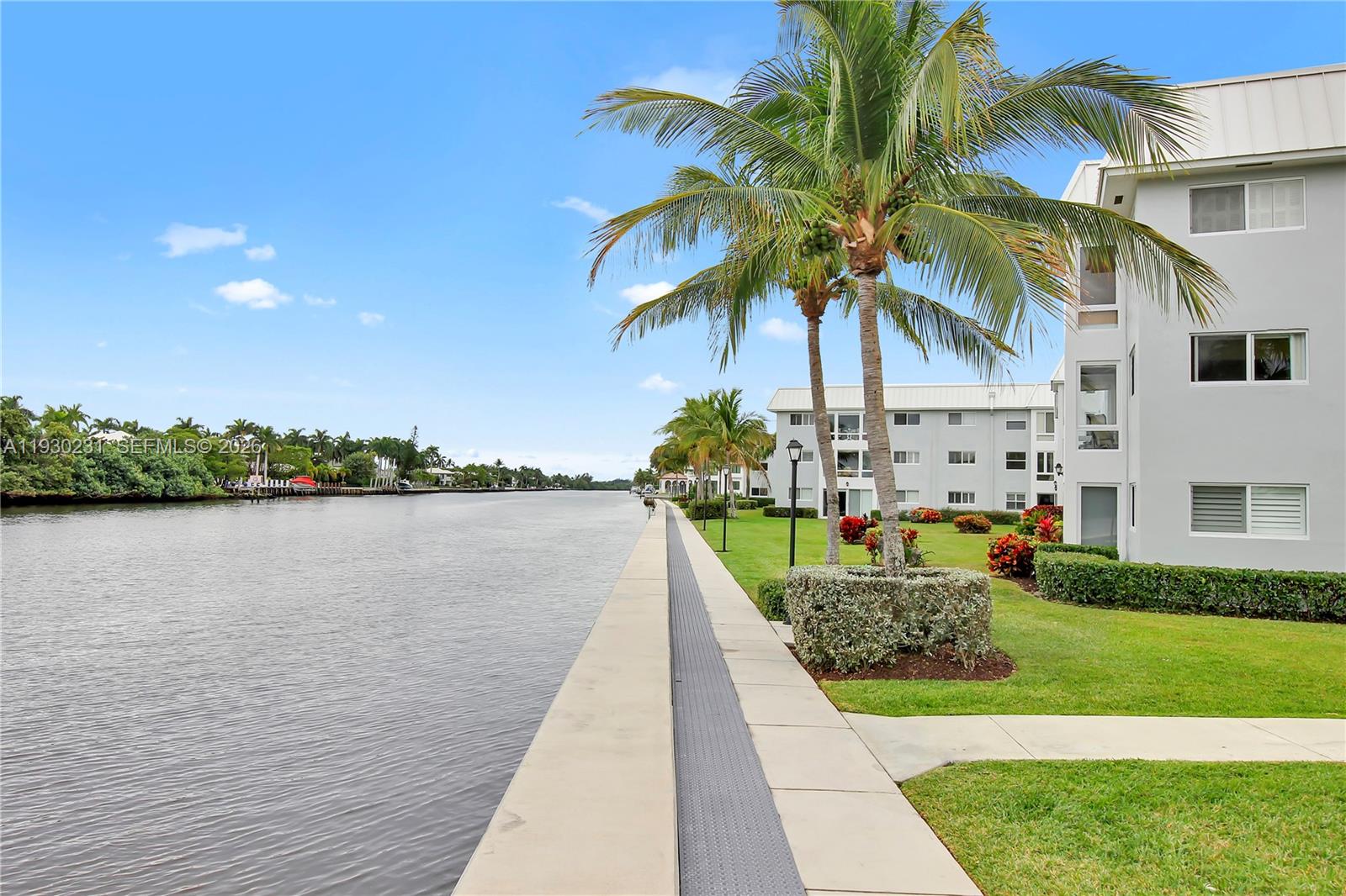 7 Colonial Club Dr # 302