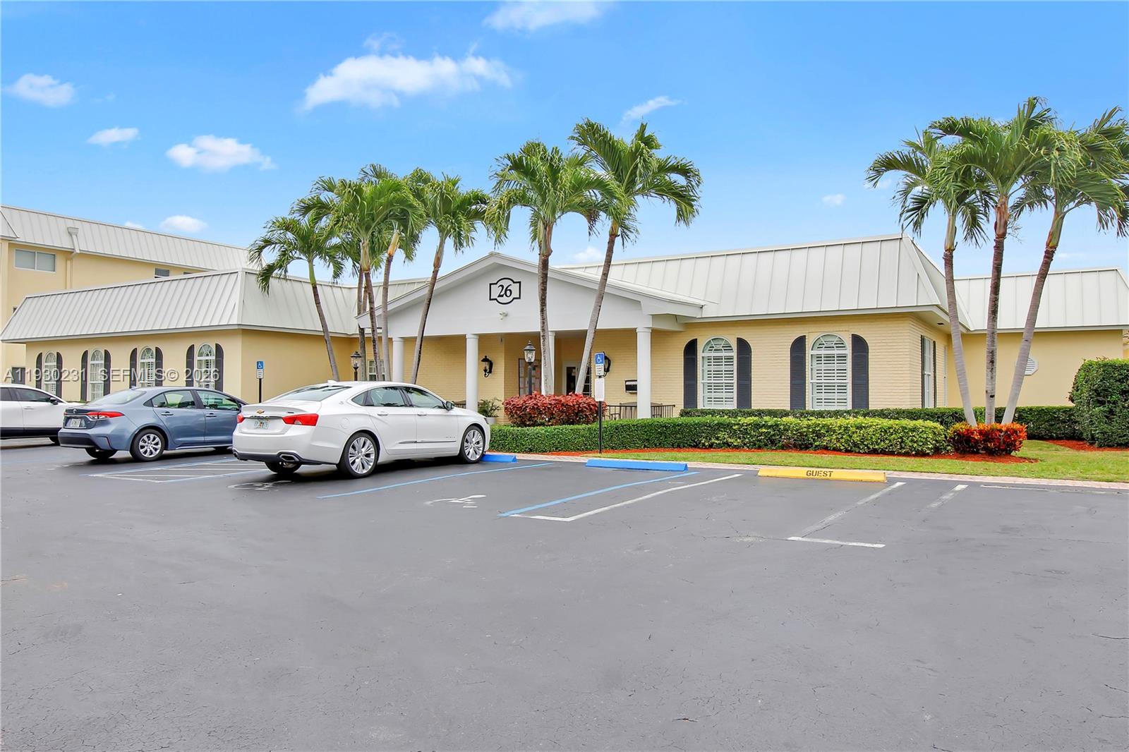 7 Colonial Club Dr # 302