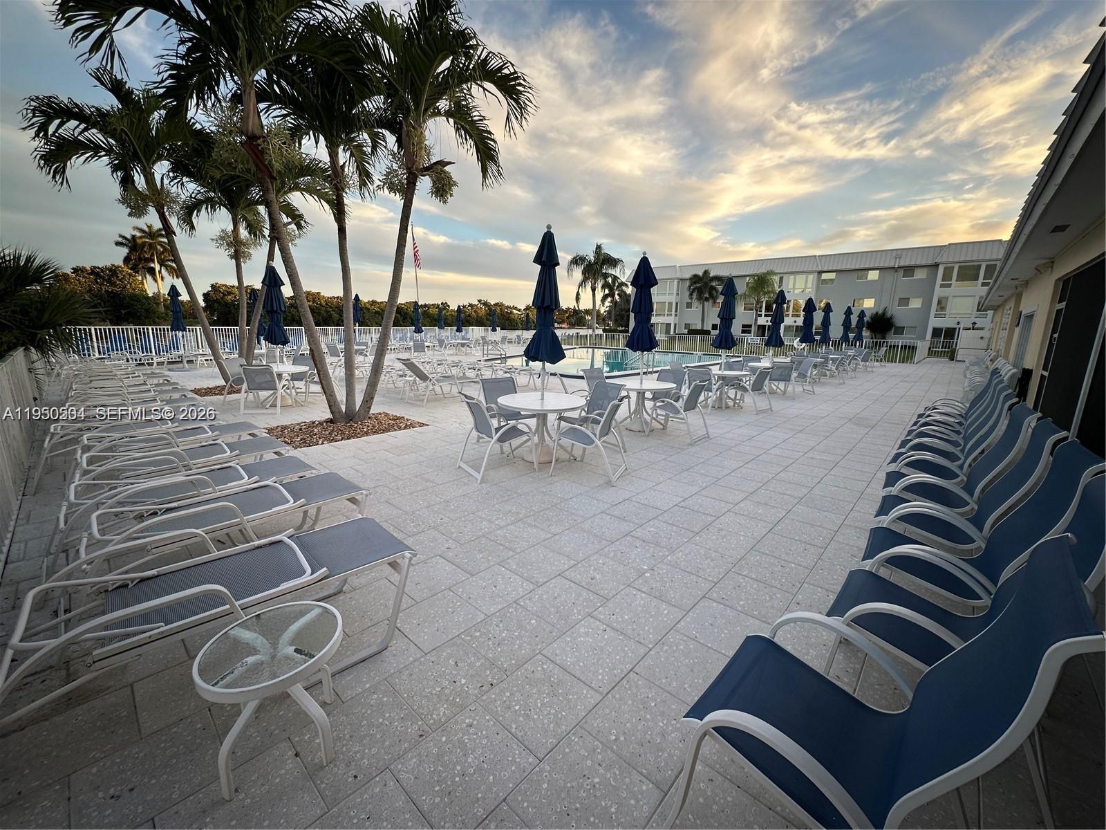 18 Colonial Club Dr # 202