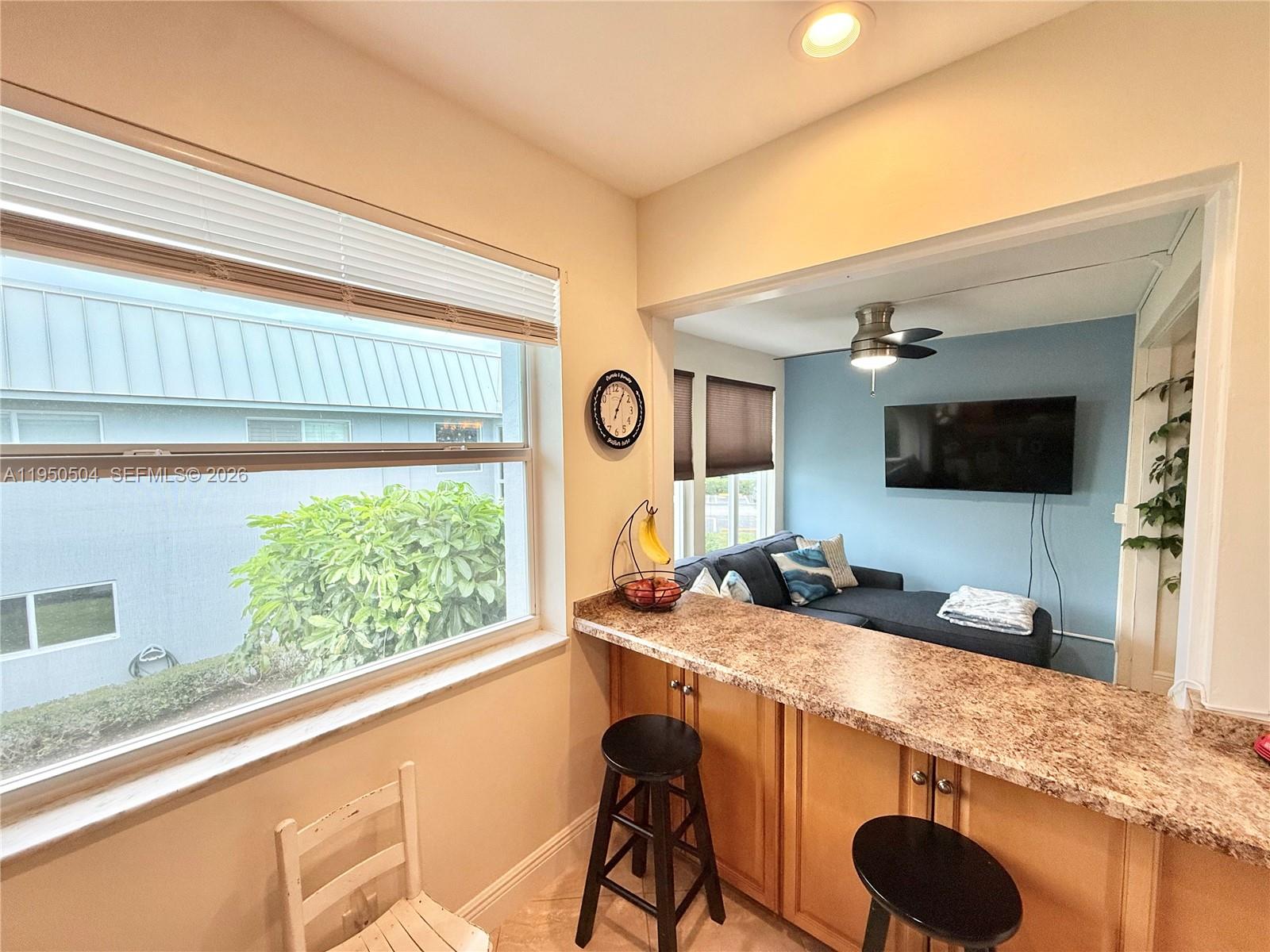 18 Colonial Club Dr # 202