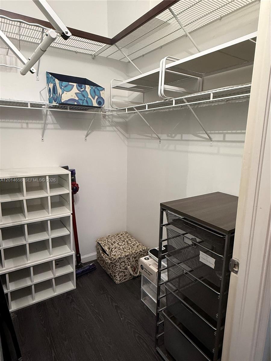 10 Aragon Ave # 702