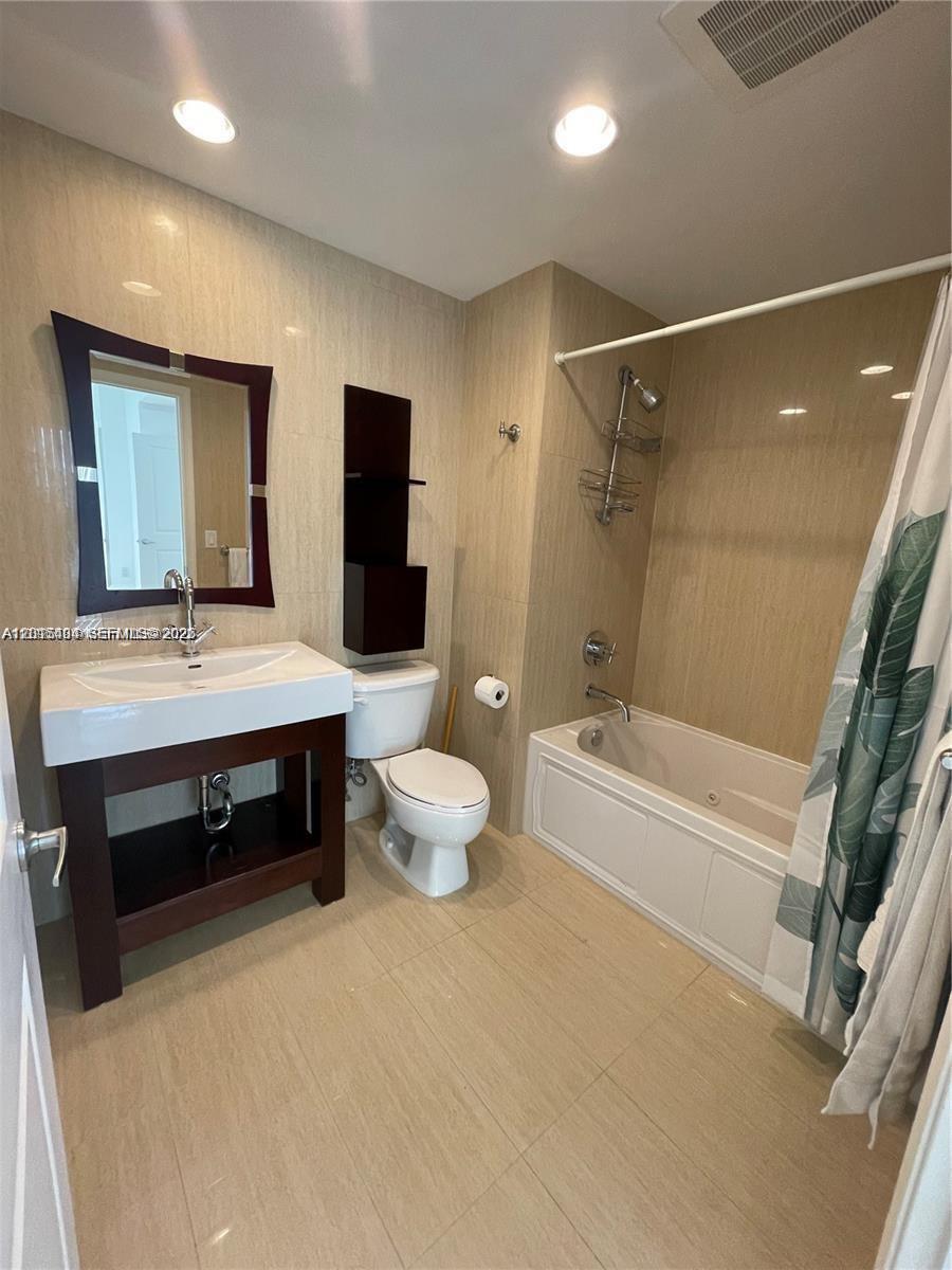 10 Aragon Ave # 1220