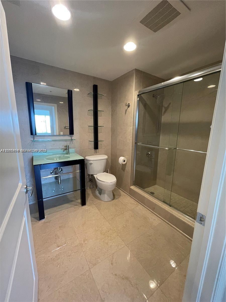10 Aragon Ave # 1220
