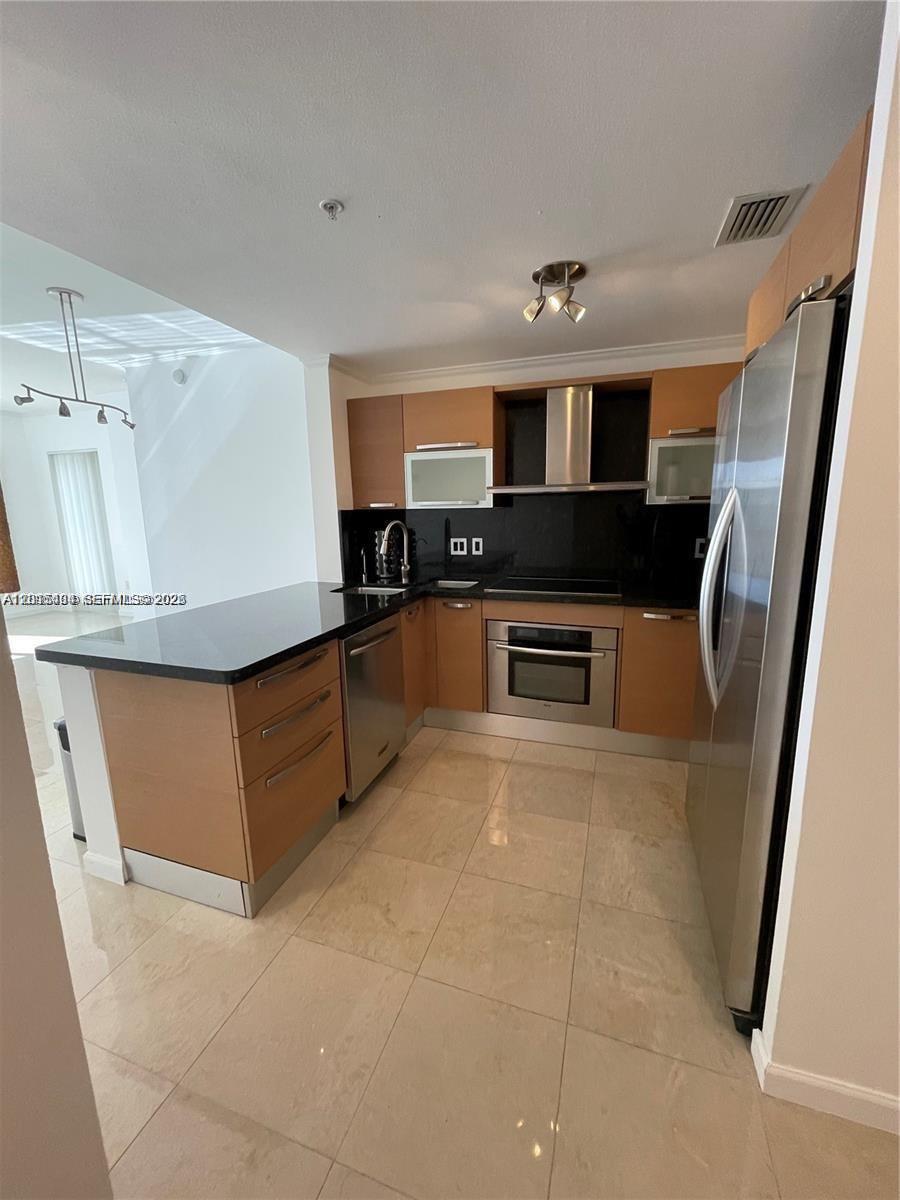 10 Aragon Ave # 1220